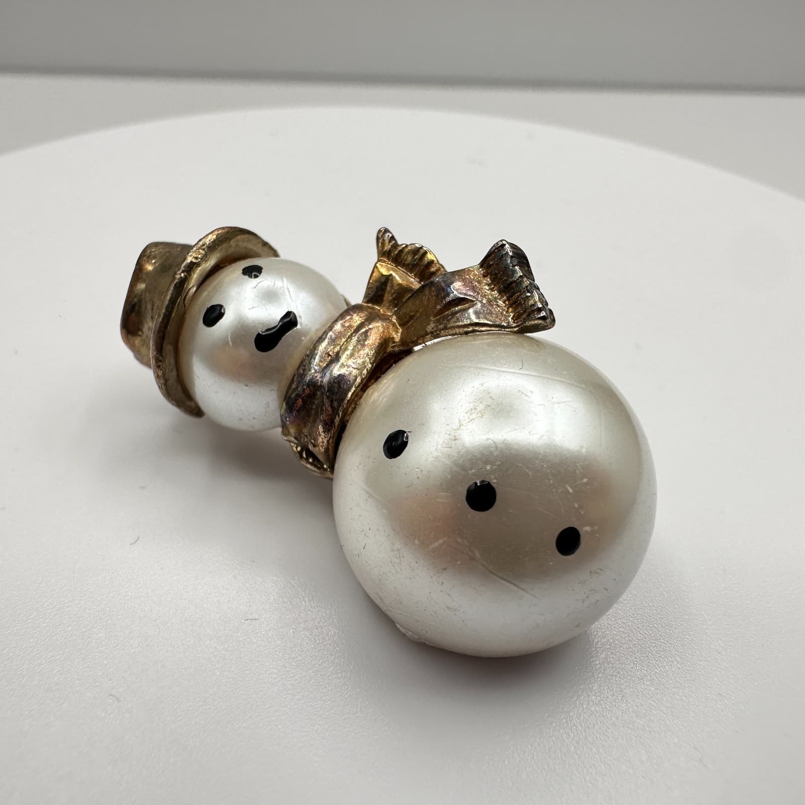 Vintage 80s 90s Snowman Brooch Pin Faux Pearl Gold Tone Christmas Jewelry - Thumbnail 3