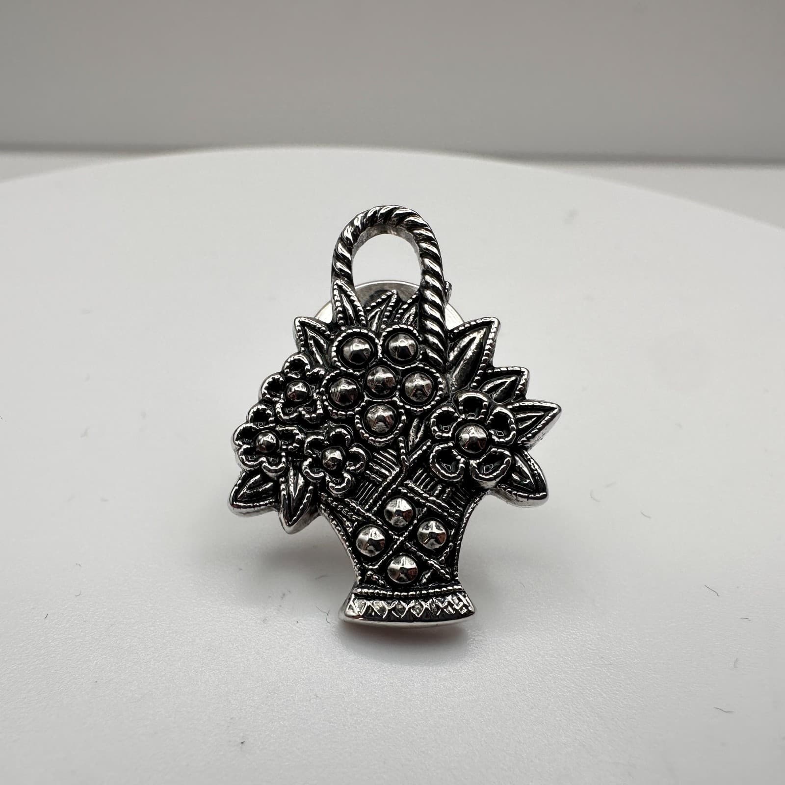 Vintage 80s Avon Silver Tone Floral Basket Brooch Pin Women's Fashion Jewelry - Image 1