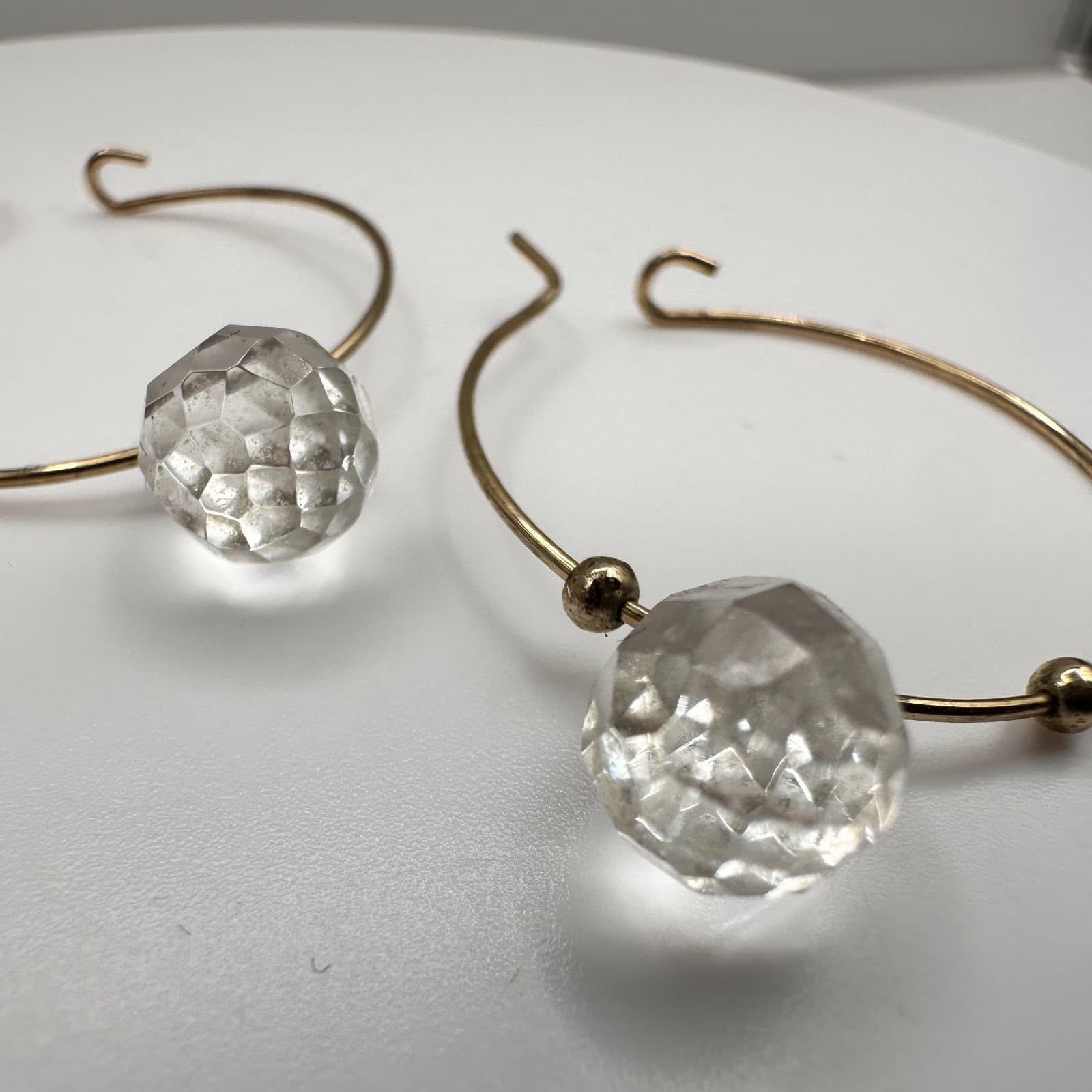 Vintage 80s Clear Quartz Teardrop Dangle Hoop Earrings Gold Tone Jewelry - Thumbnail 4
