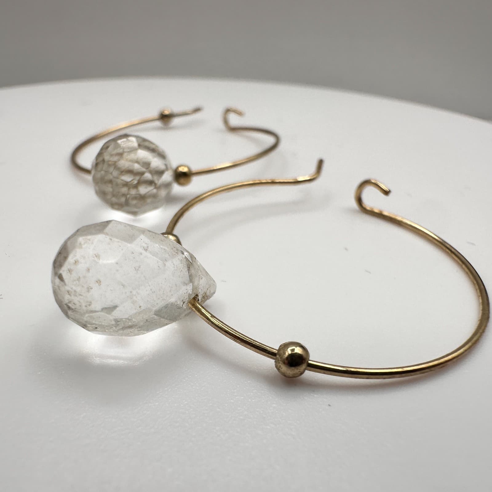 Vintage 80s Clear Quartz Teardrop Dangle Hoop Earrings Gold Tone Jewelry - Thumbnail 6