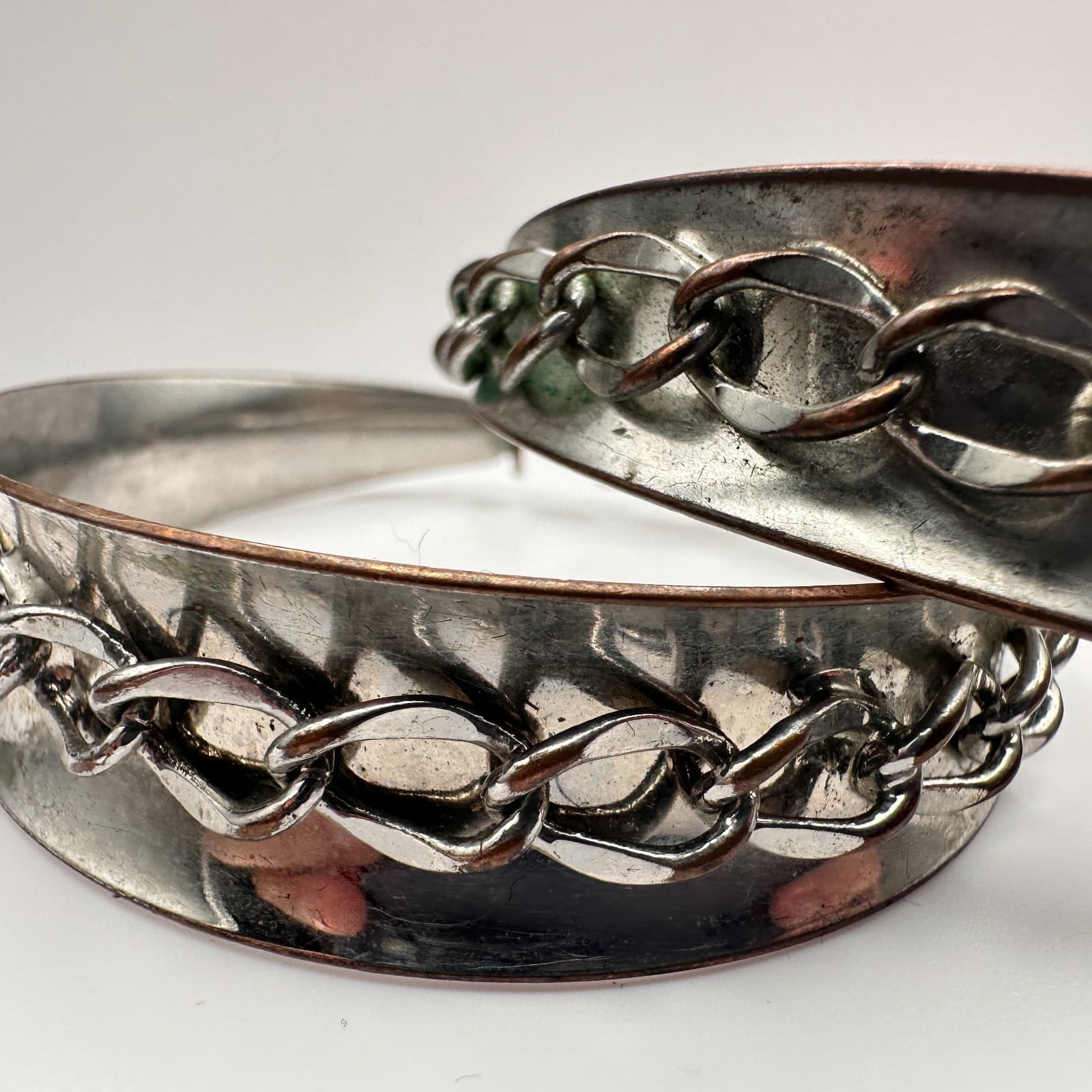 Vintage 90s Silver Tone Wide Hoop Chain Earrings Women's Classic Fashion Jewelry - Thumbnail 3