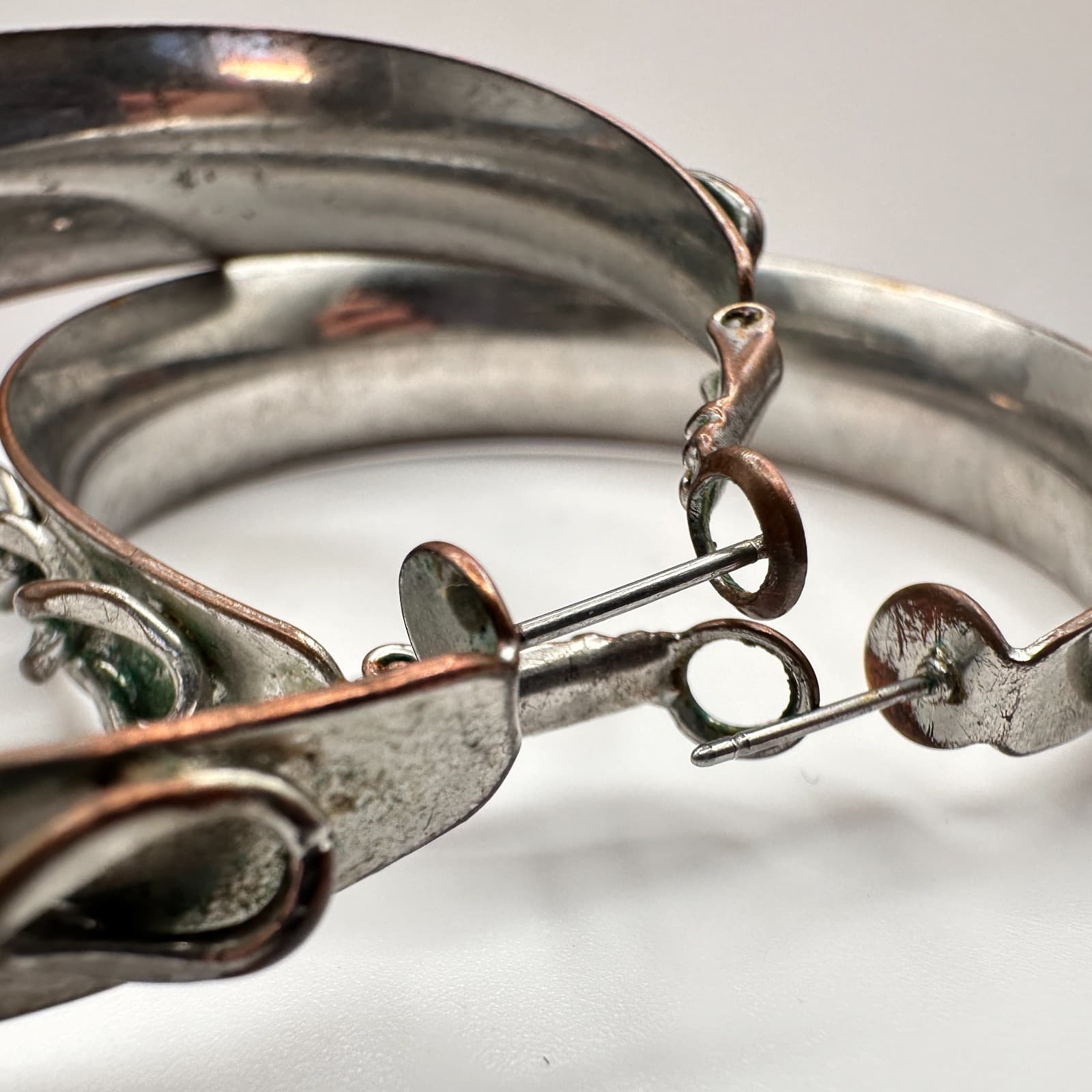 Vintage 90s Silver Tone Wide Hoop Chain Earrings Women's Classic Fashion Jewelry - Thumbnail 5