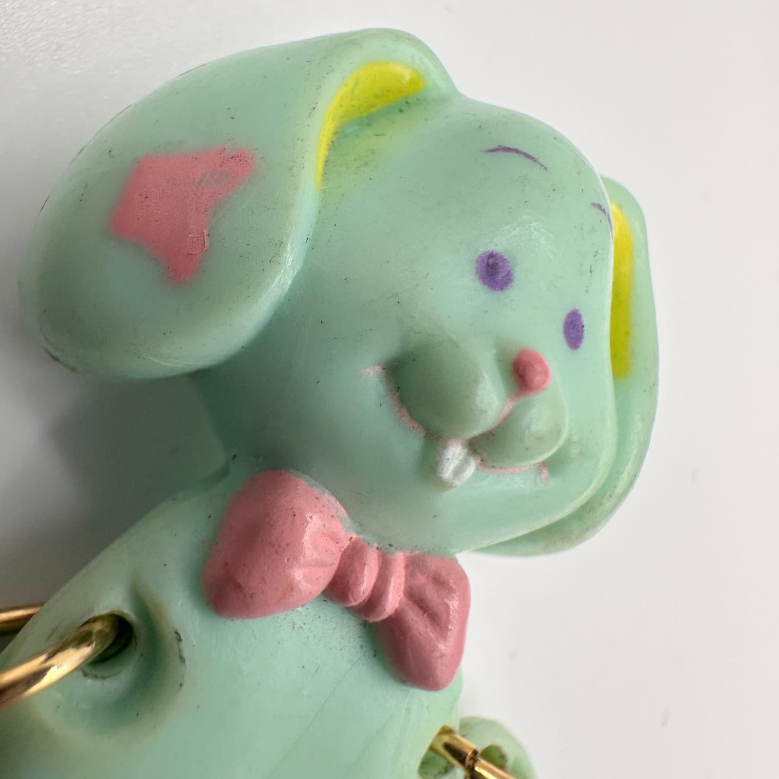 Vintage 80s Russ Barrie Dangle Pastel Bunny Artist Pin Brooch Movable Jewelry - Thumbnail 5