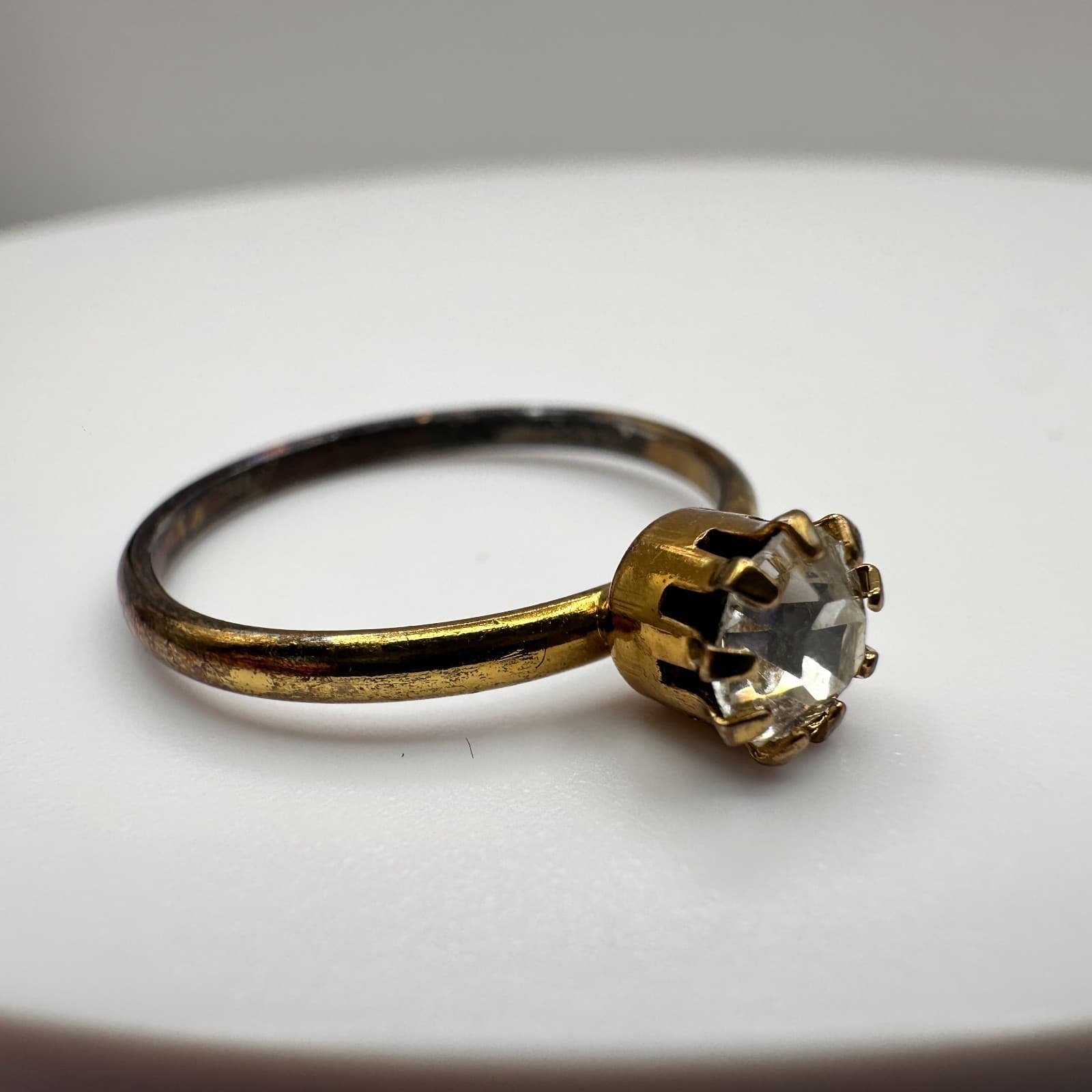 Vintage 80s Gold Tone Oval Clear Stone Solitaire Engagement Ring Band Jewelry - Thumbnail 4