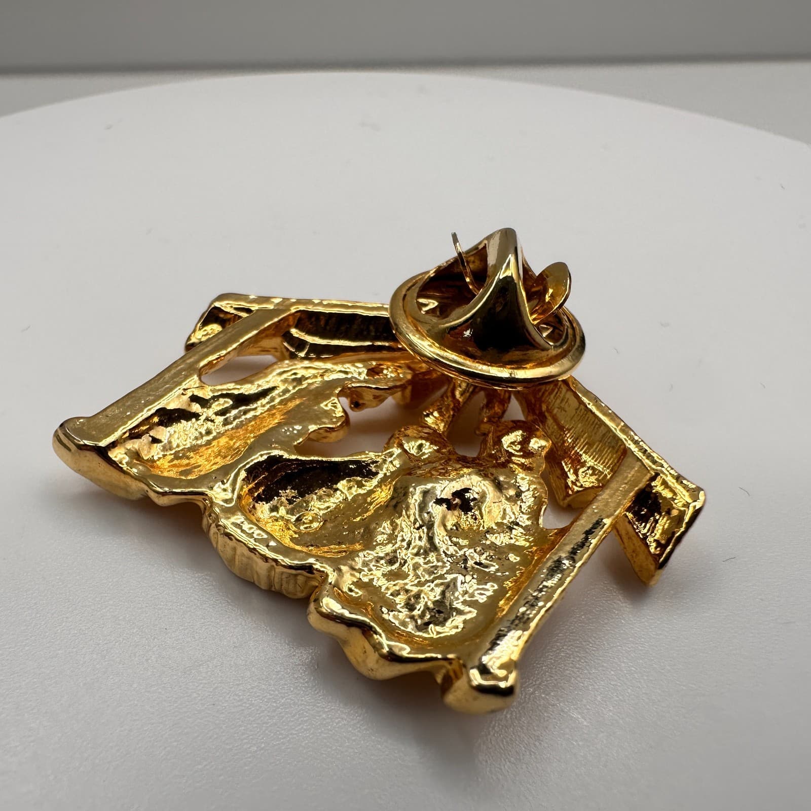 Vintage 90s Gold Tone Nativity Scene Christmas Brooches Pin Clear Glass Jewelry - Thumbnail 5