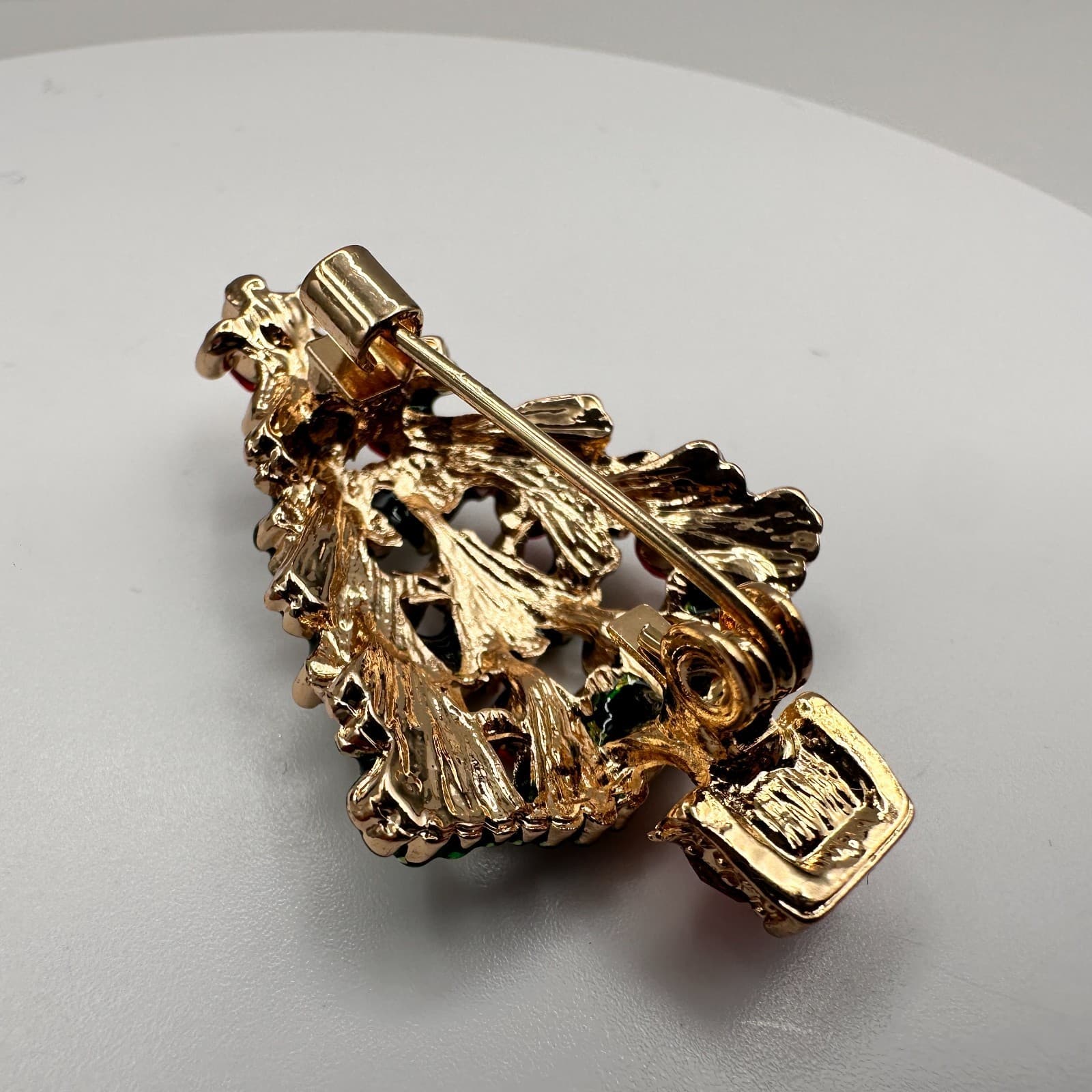 Vintage 90s Christmas Tree Brooch Pin Rhinestone Glass Gold Tone Classic Jewelry - Thumbnail 6