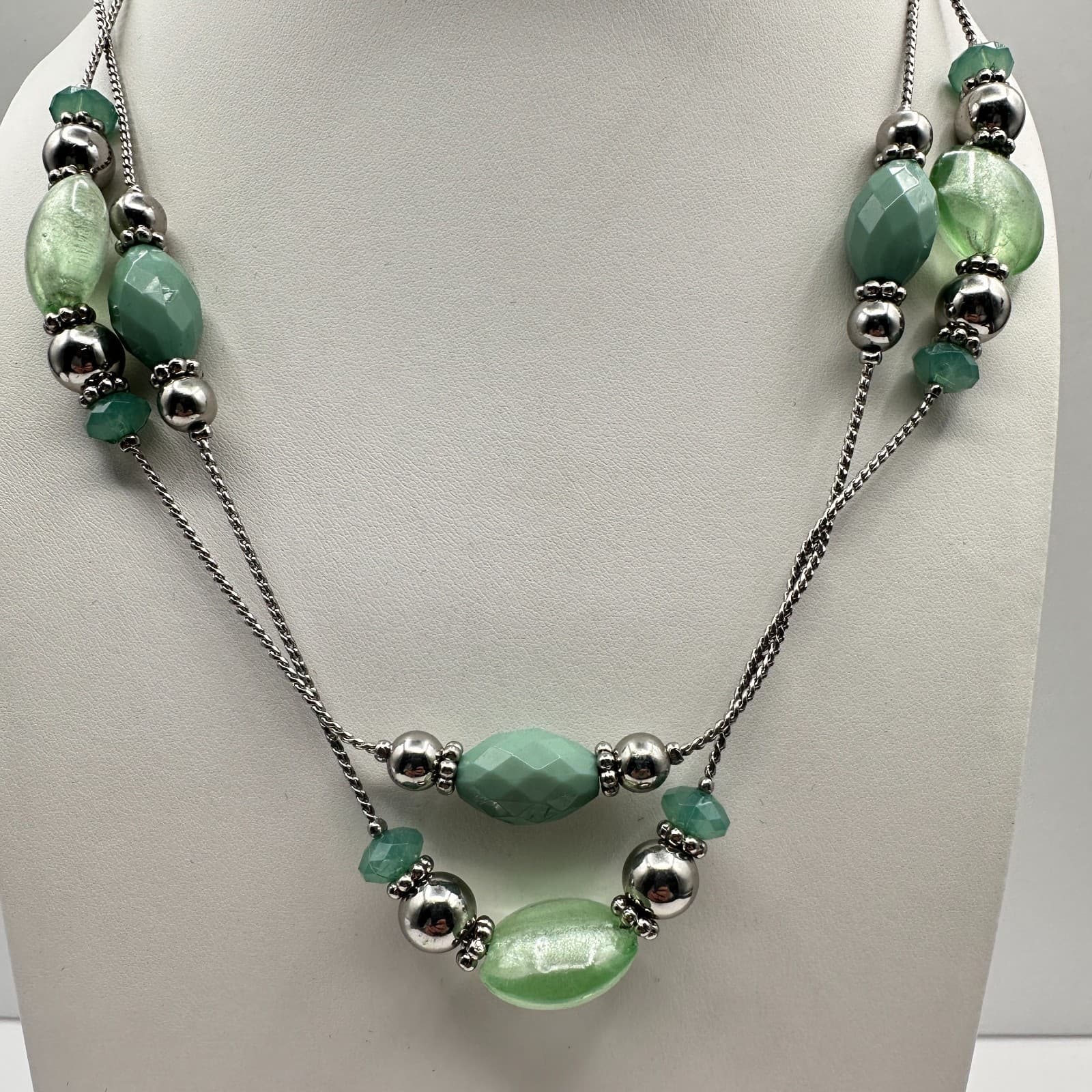 Vintage 90s Green Silver Tone Strands Beaded Necklace Statement Fashion Jewelry - Thumbnail 2