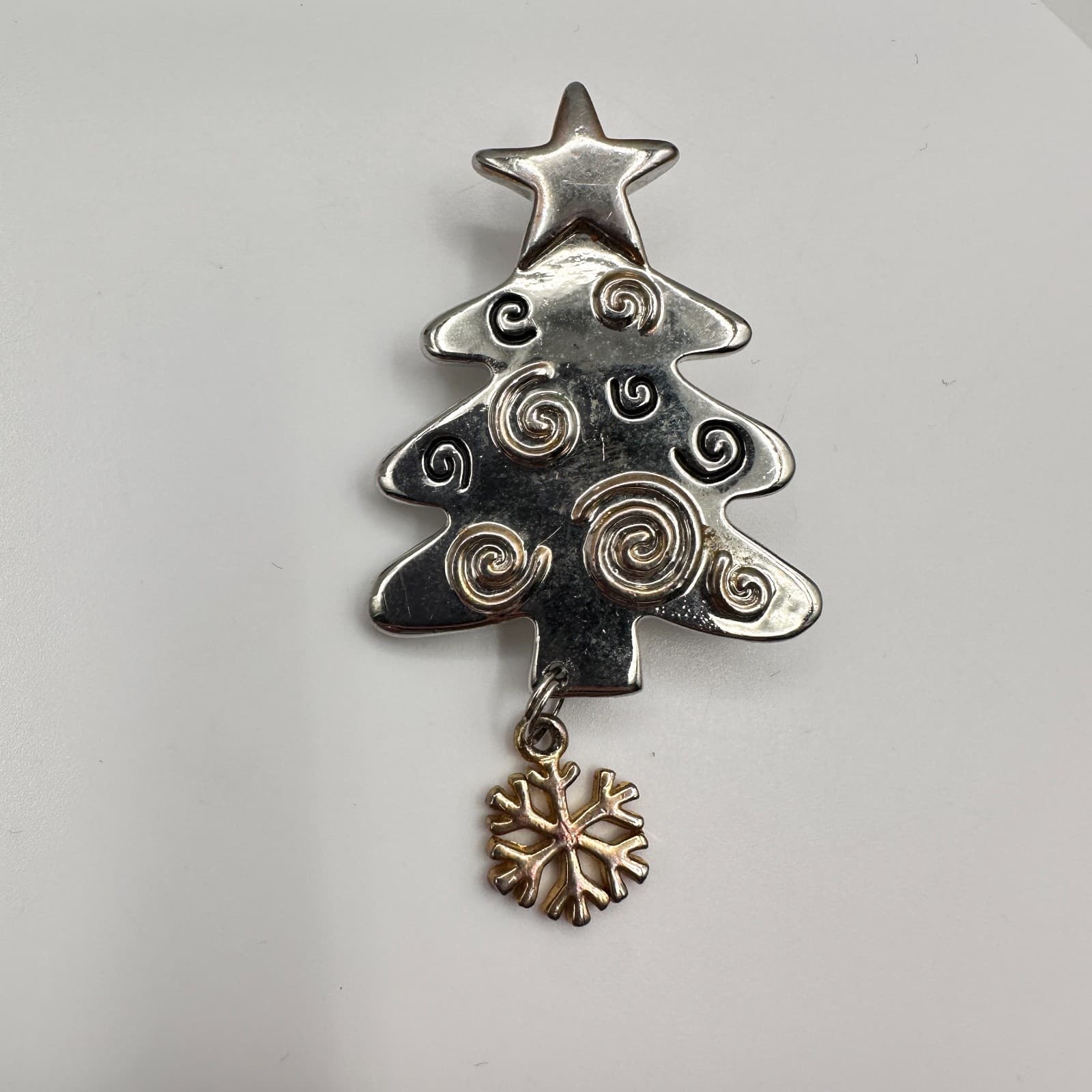 Vintage 90s Christmas Tree Brooch Pin Silver Tone Snowflake Dangle Jewelry - Image 1