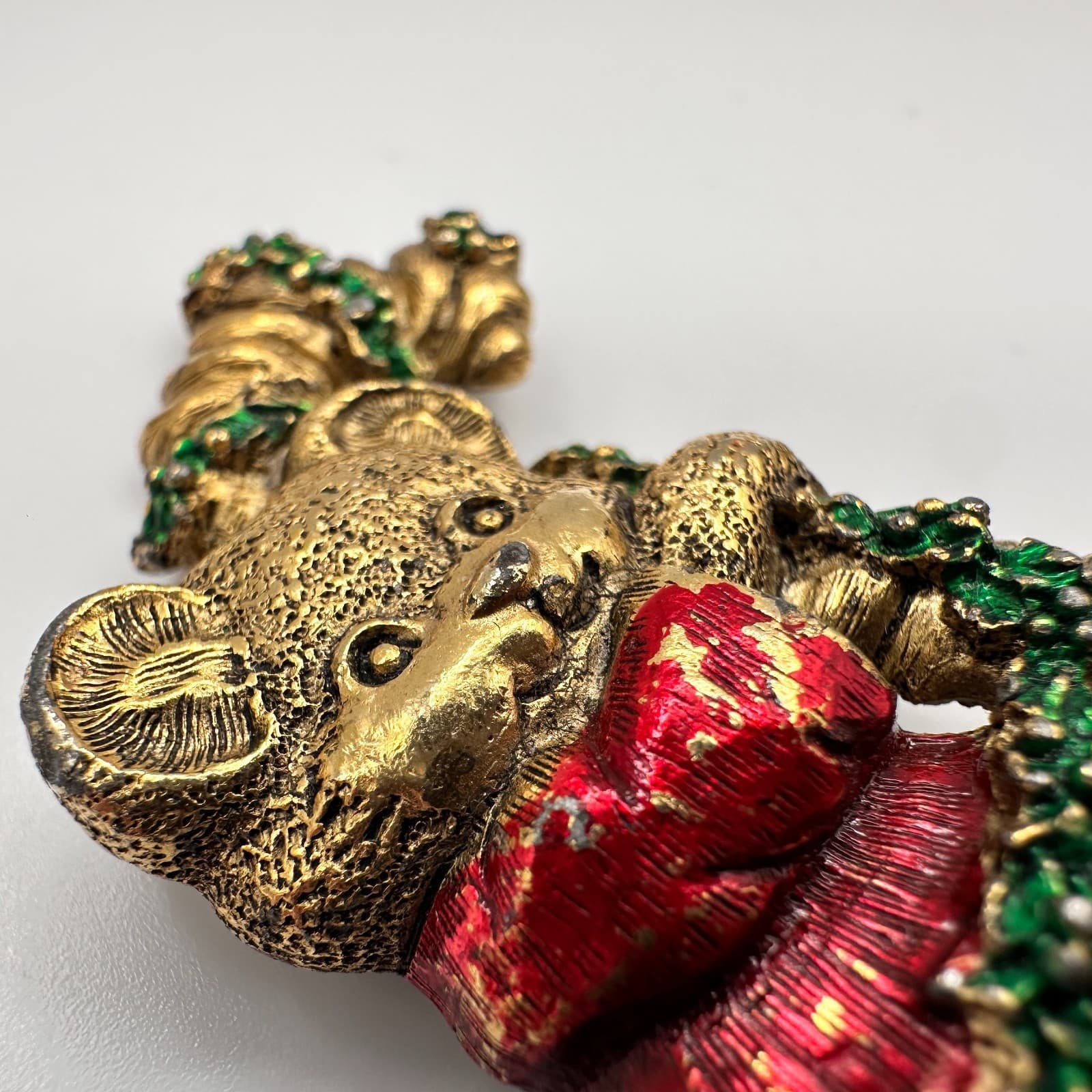 Vintage 90s Christmas Teddy Bear Brooch Pin Gold Tone Enamel Classic Jewelry - Thumbnail 4