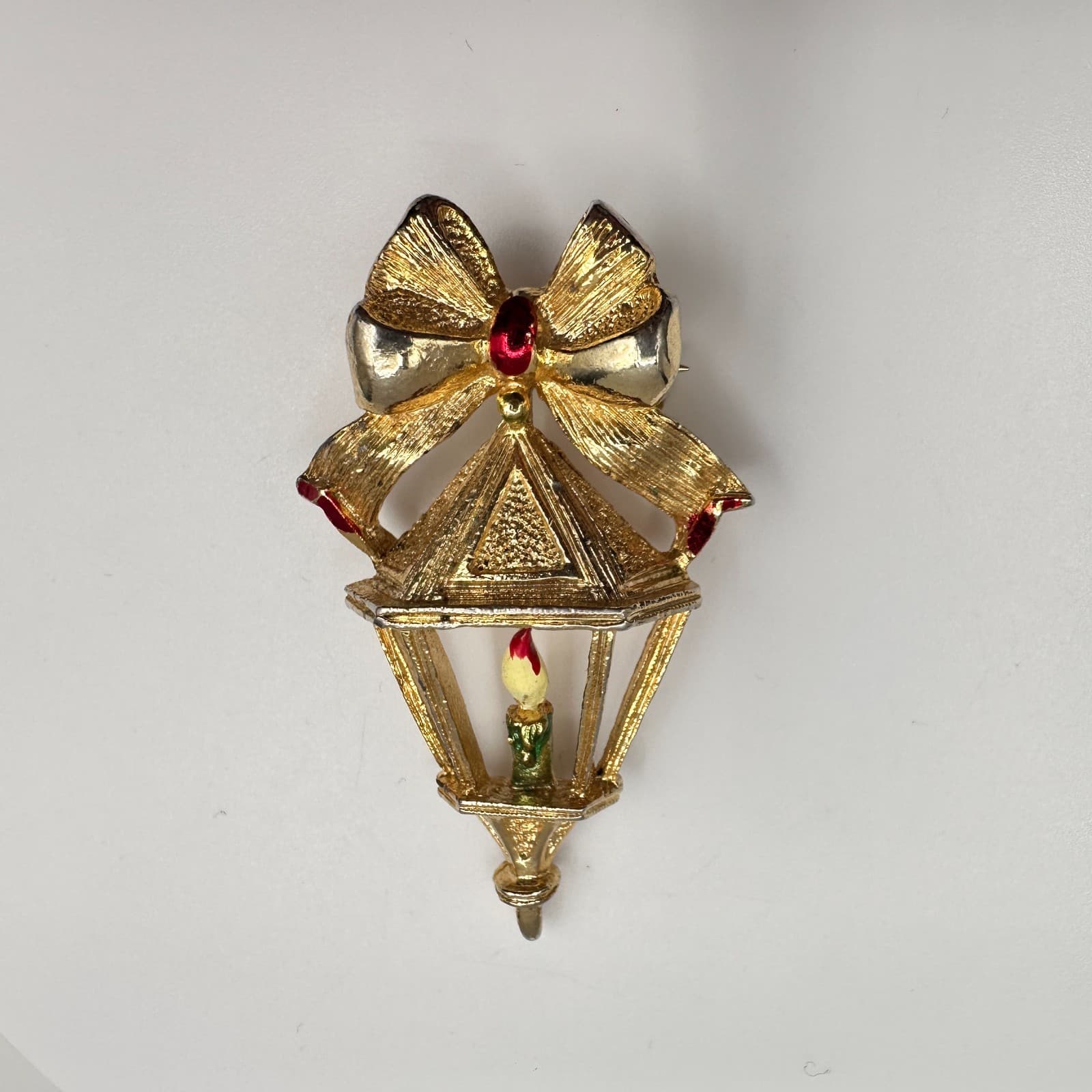 Vintage 80s 90s Gerry's Christmas Candle Lantern Brooch Pin Gold Tone Jewelry - Image 1