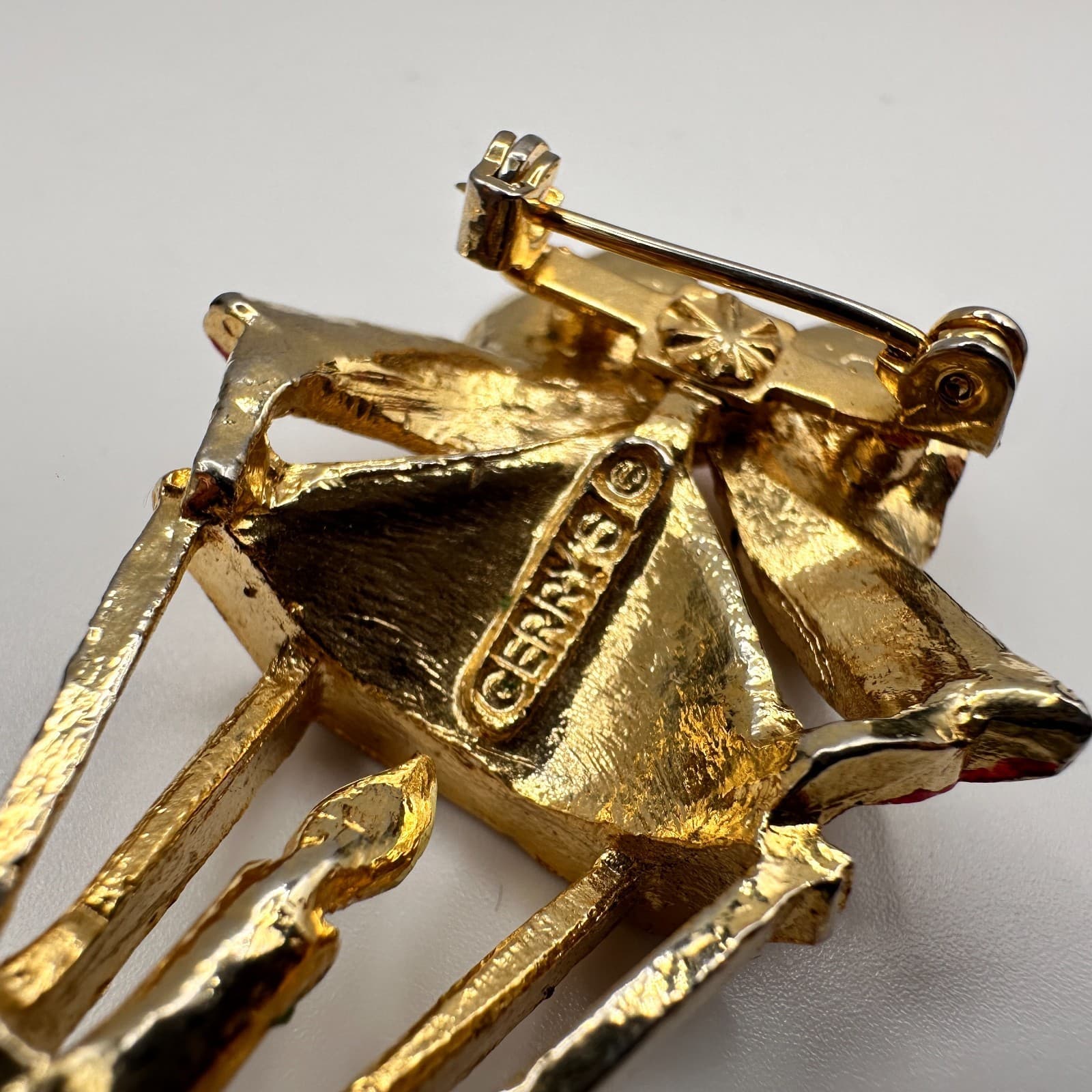 Vintage 80s 90s Gerry's Christmas Candle Lantern Brooch Pin Gold Tone Jewelry - Thumbnail 9