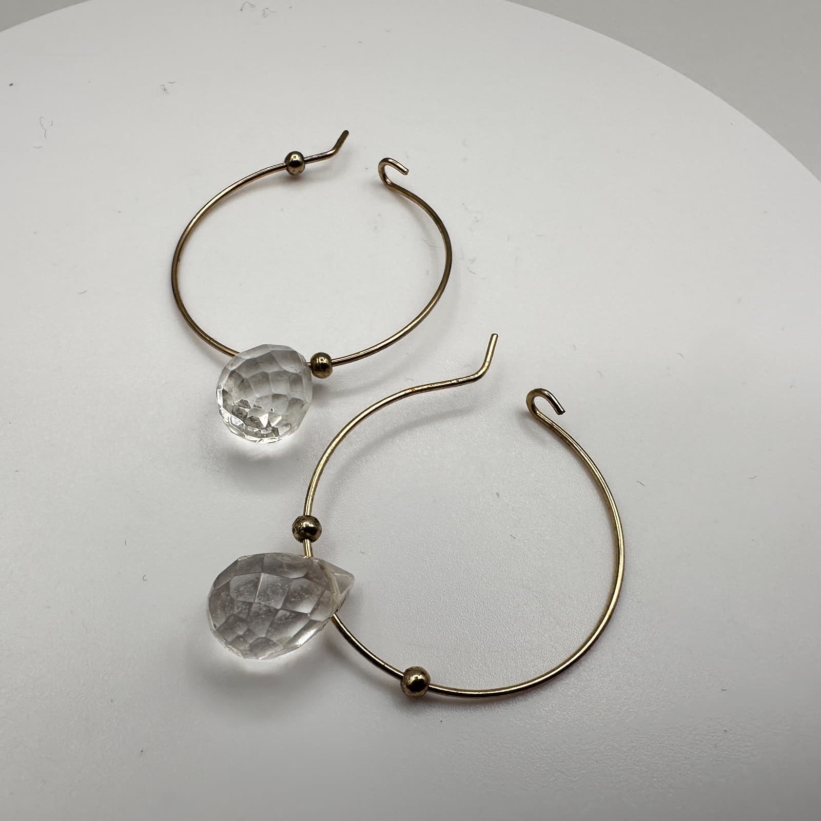 Vintage 80s Clear Quartz Teardrop Dangle Hoop Earrings Gold Tone Jewelry - Thumbnail 7