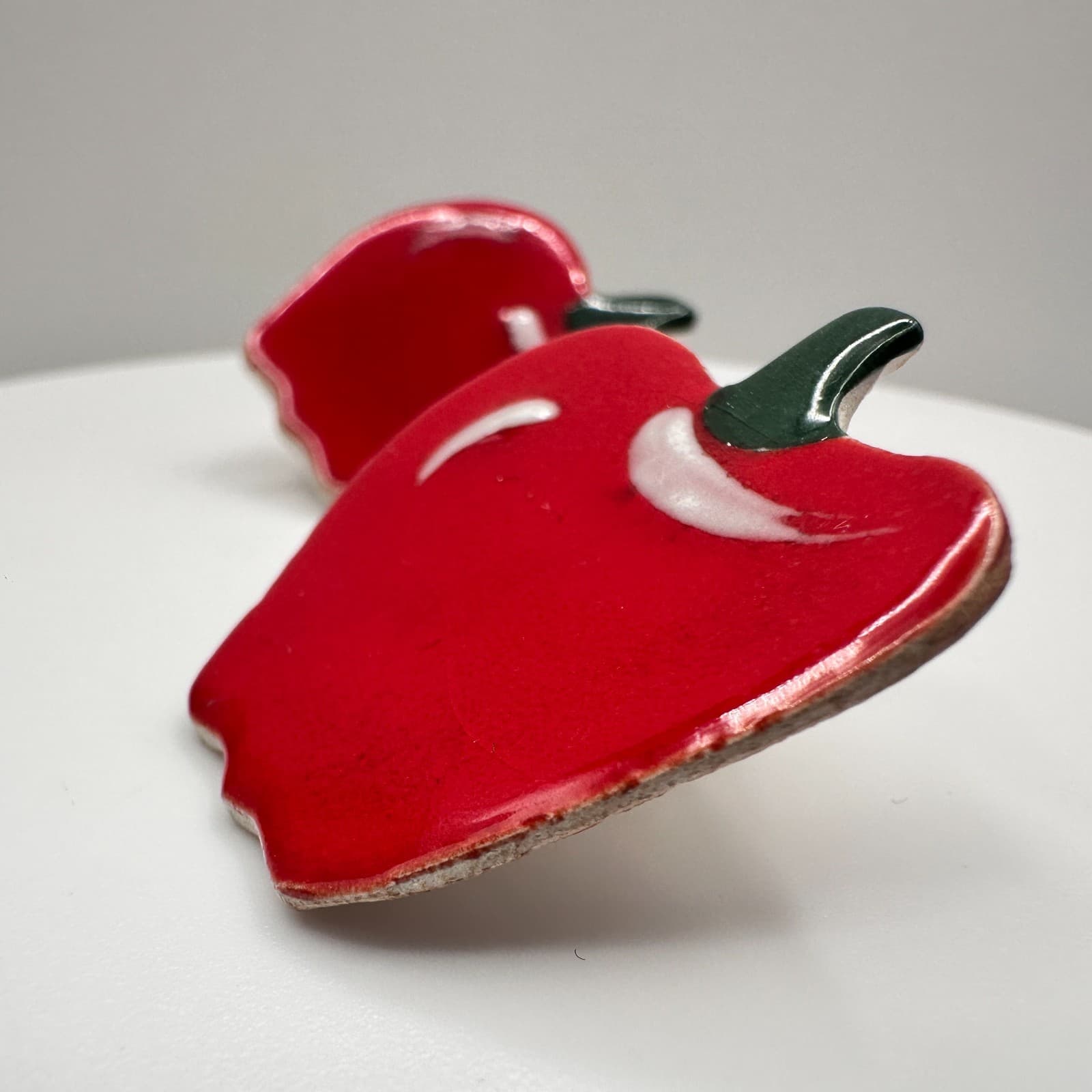 Vintage 90s Red Enamel Apple Earrings Green Leaf Flush Ceramics Fruit Jewelry - Thumbnail 3