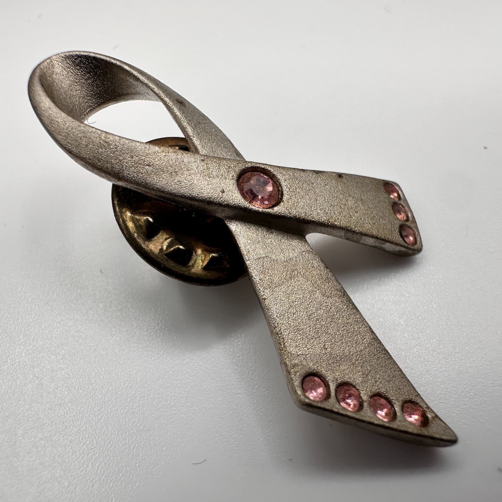 Vintage 80s Cancer Awareness Ribbon Pin Brooch Rhinestone Silver Tone Jewelry - Thumbnail 4