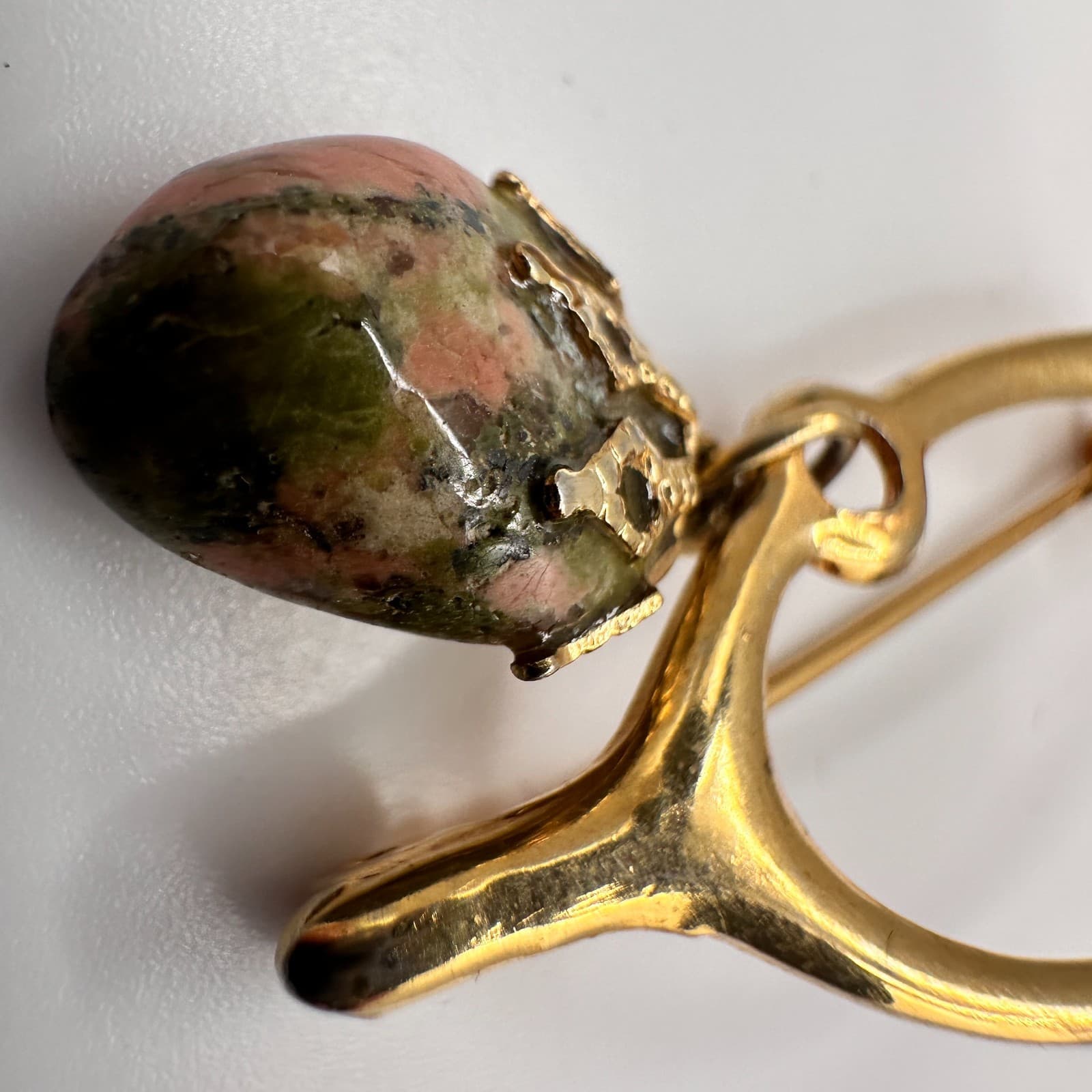 Vintage 80s Gold Tone Wishbone Brooch Dangled Pink Green Natural Stone Jewelry - Thumbnail 3