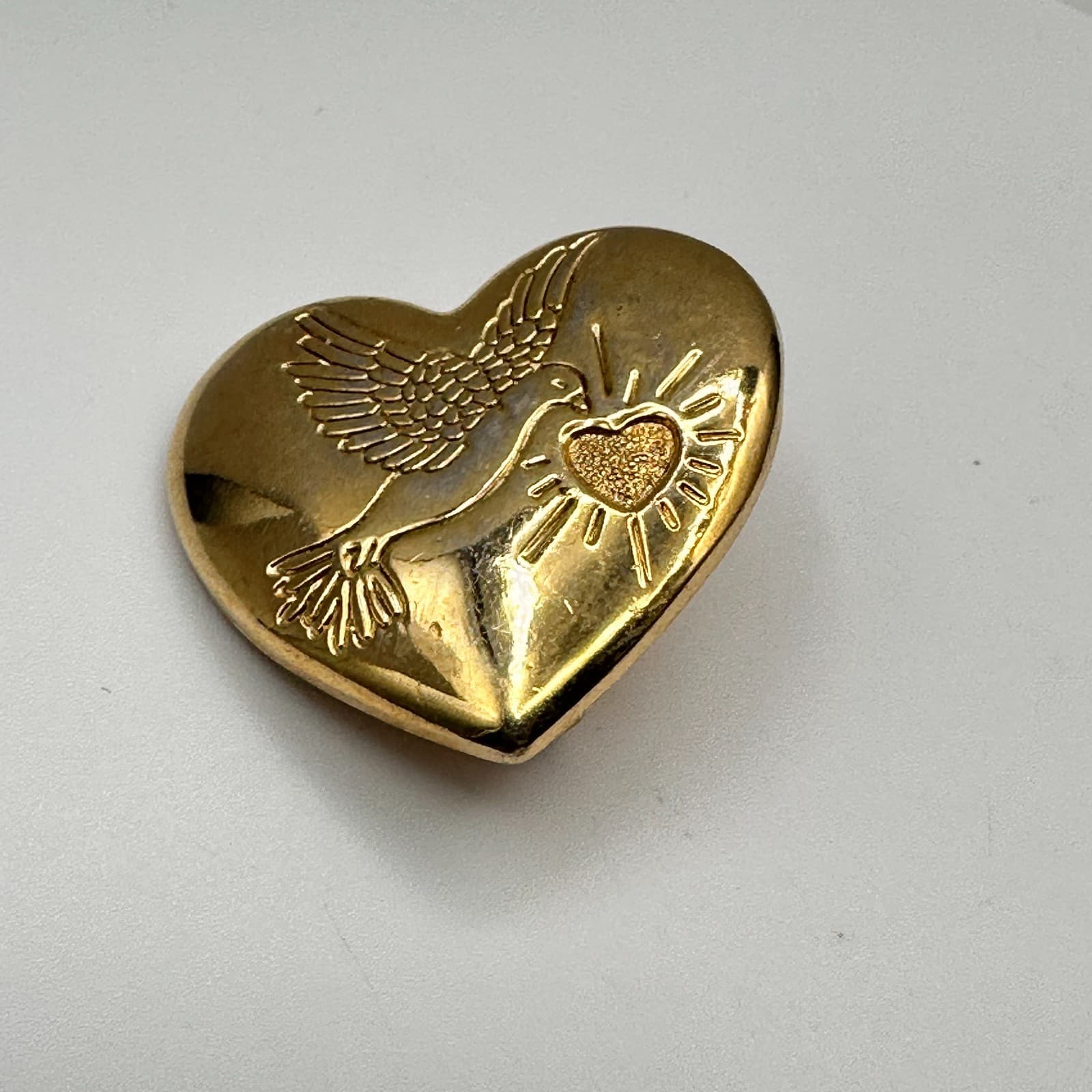 Vintage 80s Gold Tone Heart Dove Peace Pin Brooch Crystal Draw Bird Jewelry - Thumbnail 2