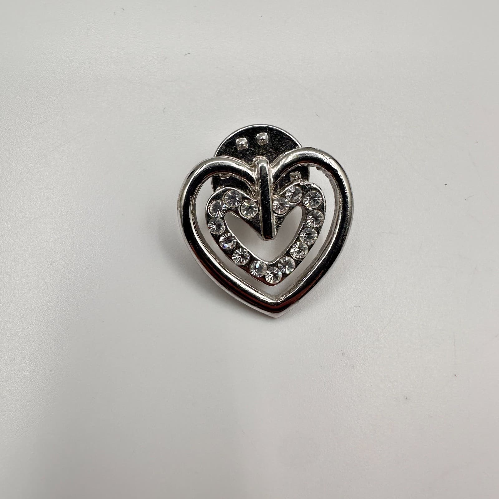 Vintage 80s Silver Tone Double Heart Pin Brooch Clear Rhinestone Crystal Jewelry - Image 1