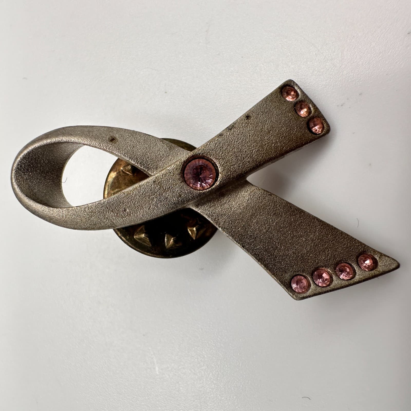 Vintage 80s Cancer Awareness Ribbon Pin Brooch Rhinestone Silver Tone Jewelry - Thumbnail 2