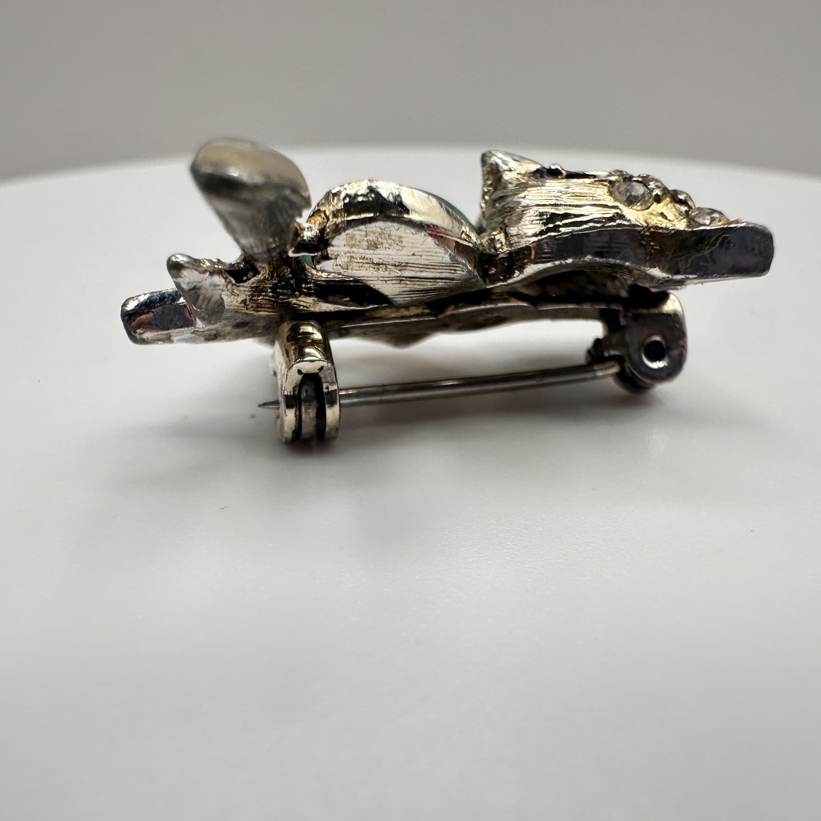 Vintage 80s Silver Tone Owl Brooch Green Stone Crystal Rhinestone Bird Jewelry - Thumbnail 4