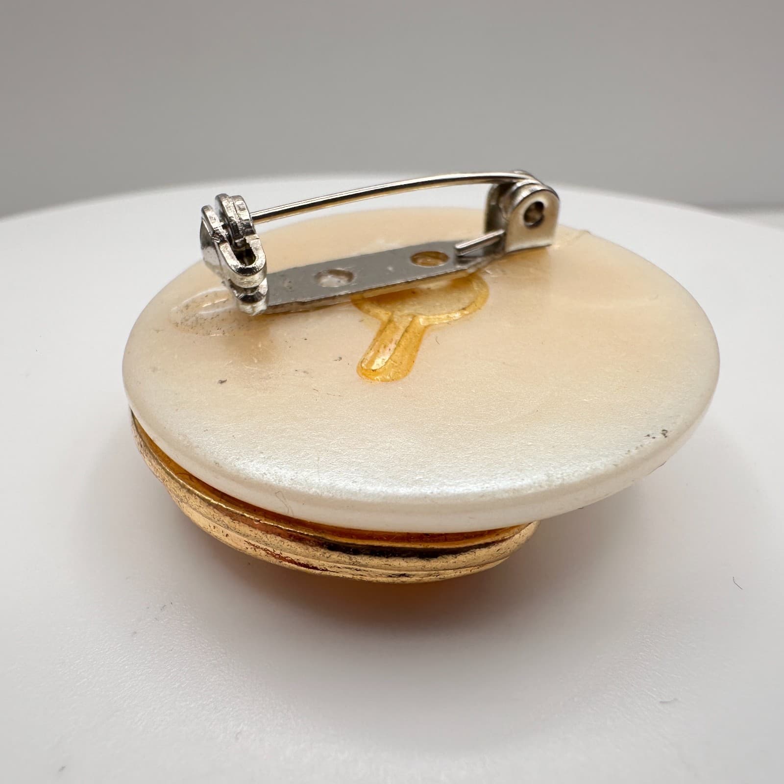 Vintage 90s Faux Pearl Gold Tone Plume Button Pin Brooch Art Nouveau Jewelry - Thumbnail 6