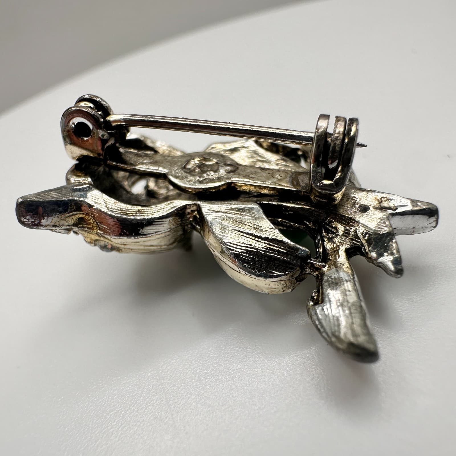 Vintage 80s Silver Tone Owl Brooch Green Stone Crystal Rhinestone Bird Jewelry - Thumbnail 6