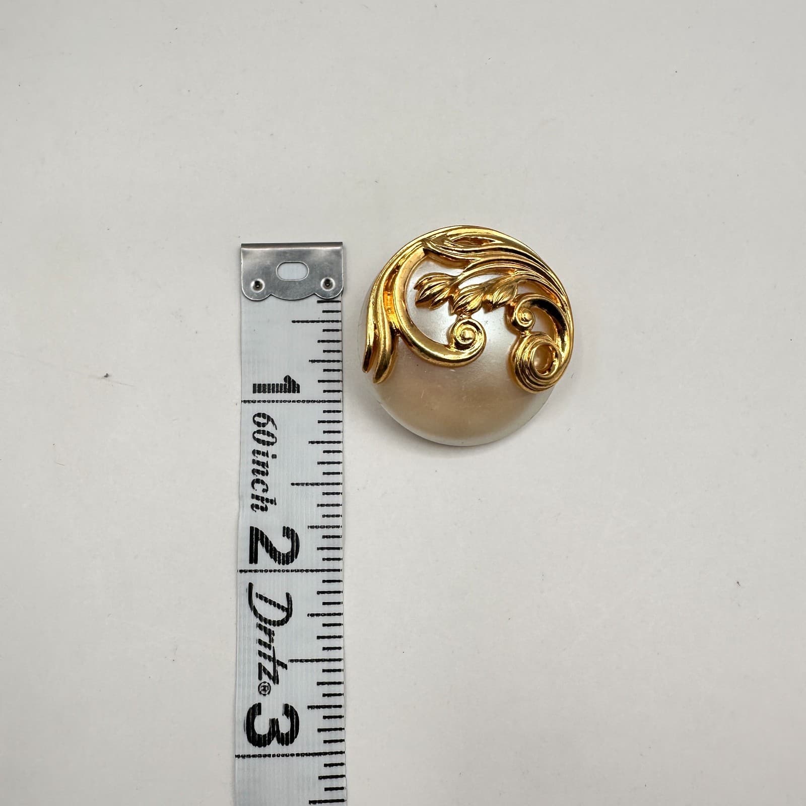 Vintage 90s Faux Pearl Gold Tone Plume Button Pin Brooch Art Nouveau Jewelry - Thumbnail 7