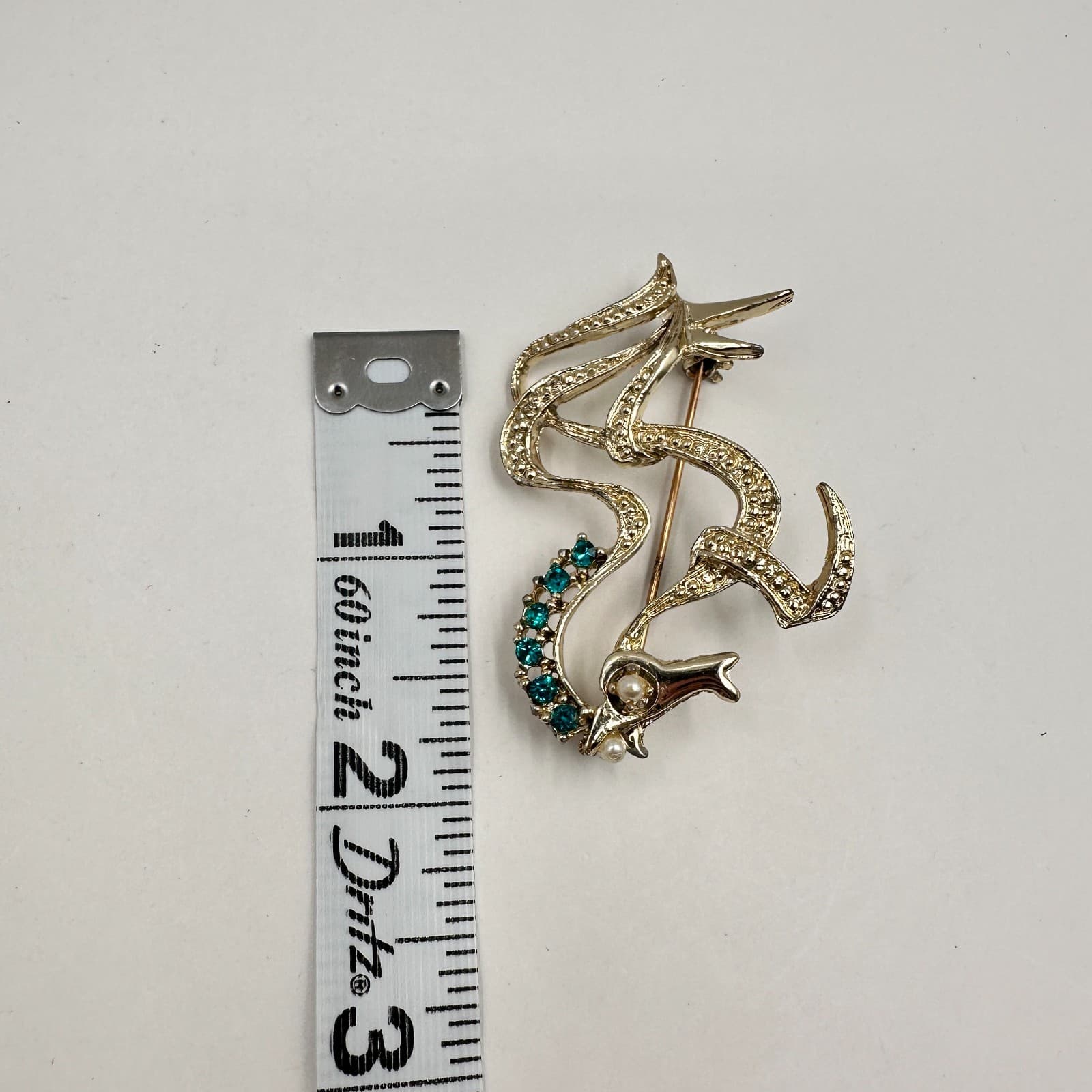 Vintage 80s Gold Tone Horse Brooch Pin Green Rhinestone Faux Pearl Eye Jewelry - Thumbnail 7