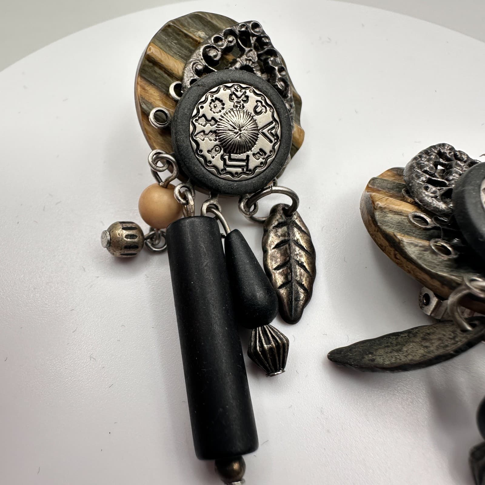 Vintage 90s Dangle Earrings Black Wooden Silver Tone Leaf Boho Woemn's Jewelry - Thumbnail 6