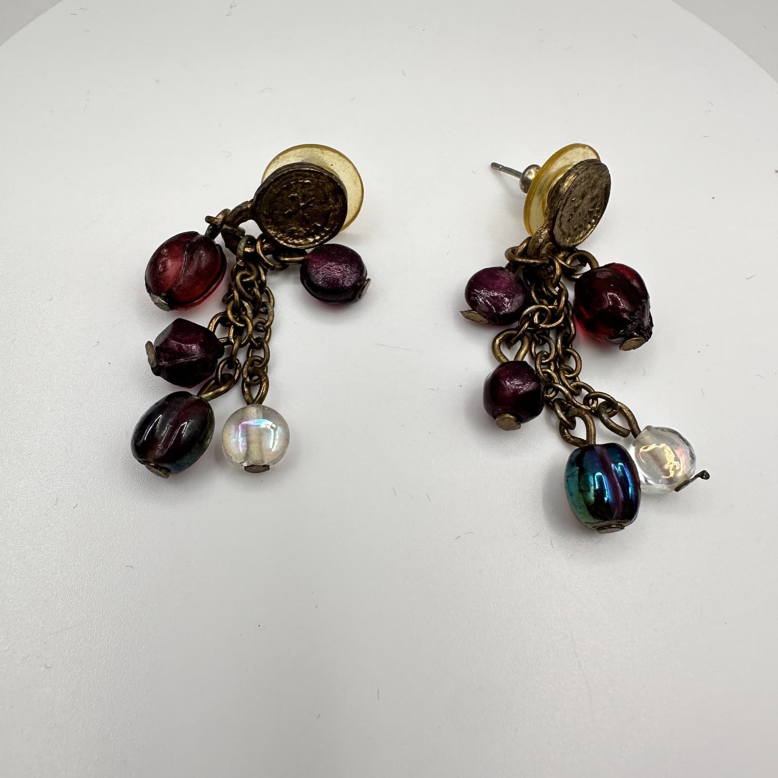 Vintage Y2K Grapes Dangle Earrings Iridescent Beaded Brass Tone Chain Jewelry - Image 1