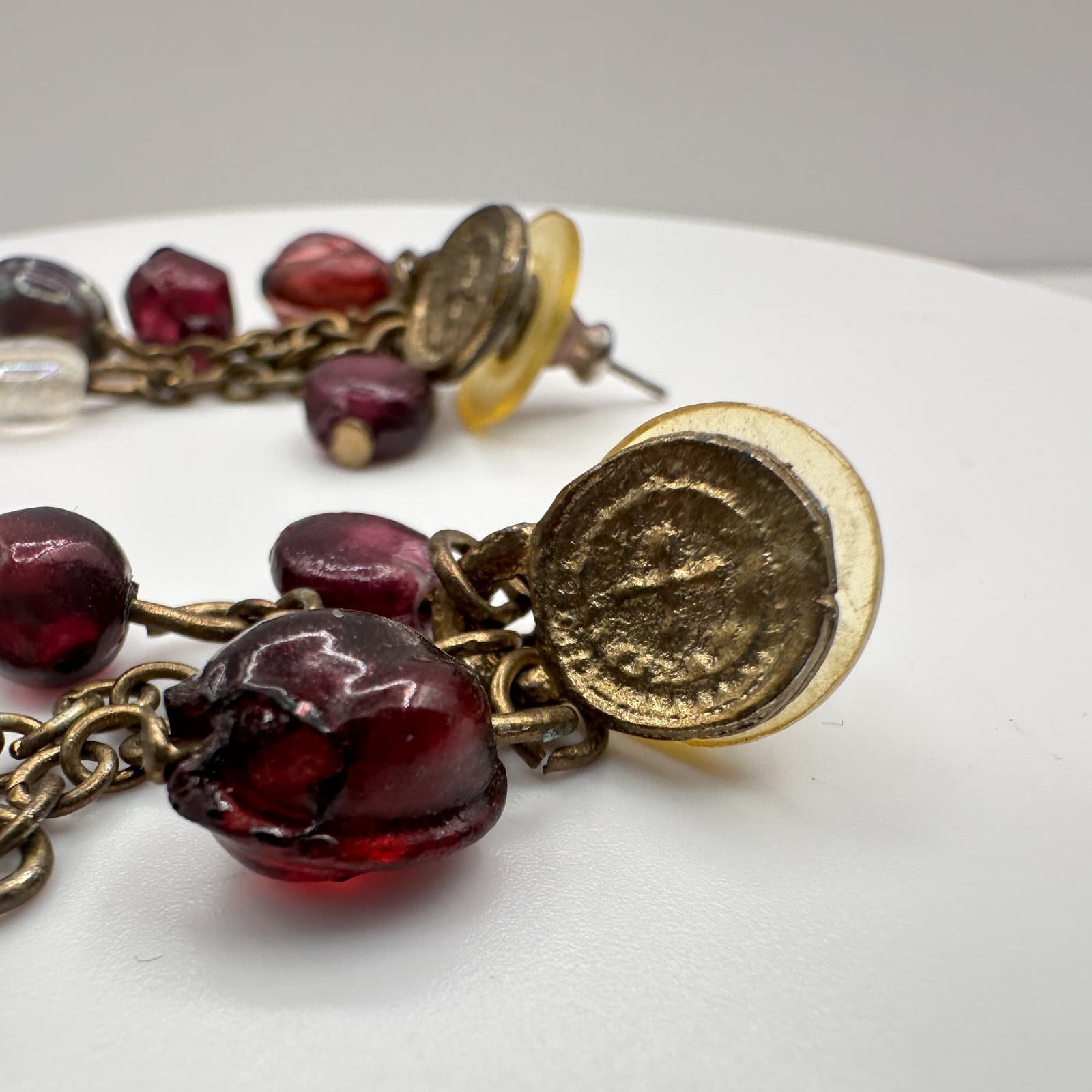 Vintage Y2K Grapes Dangle Earrings Iridescent Beaded Brass Tone Chain Jewelry - Thumbnail 5