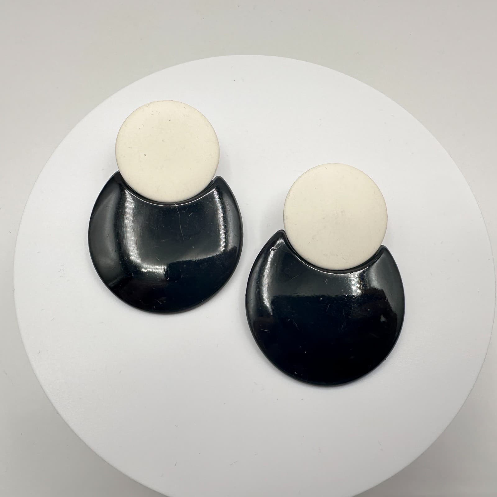 Vintage 80s 90s Black & Cream Geometric Statement Stud Earrings Women's Jewelry - Image 1