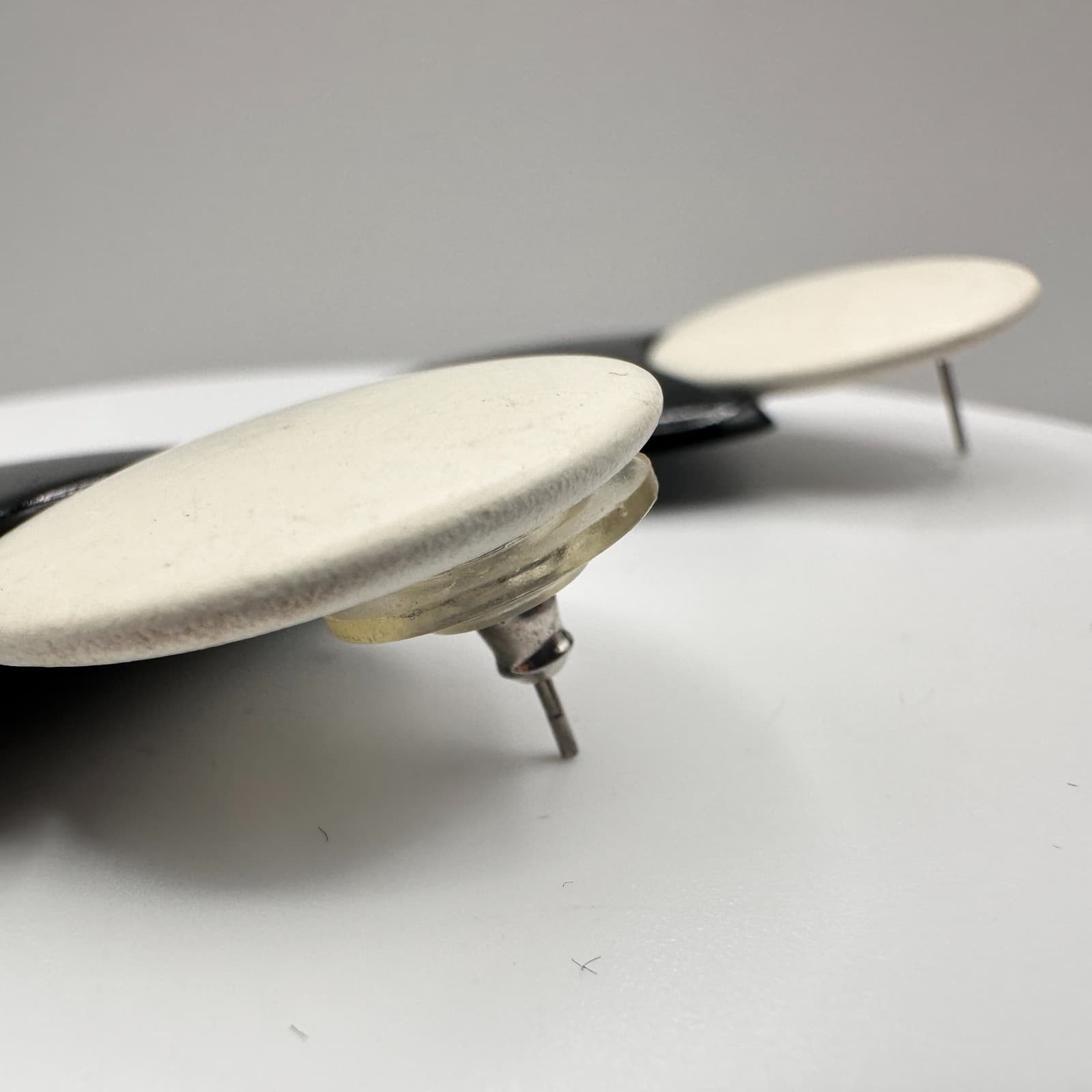 Vintage 80s 90s Black & Cream Geometric Statement Stud Earrings Women's Jewelry - Thumbnail 6