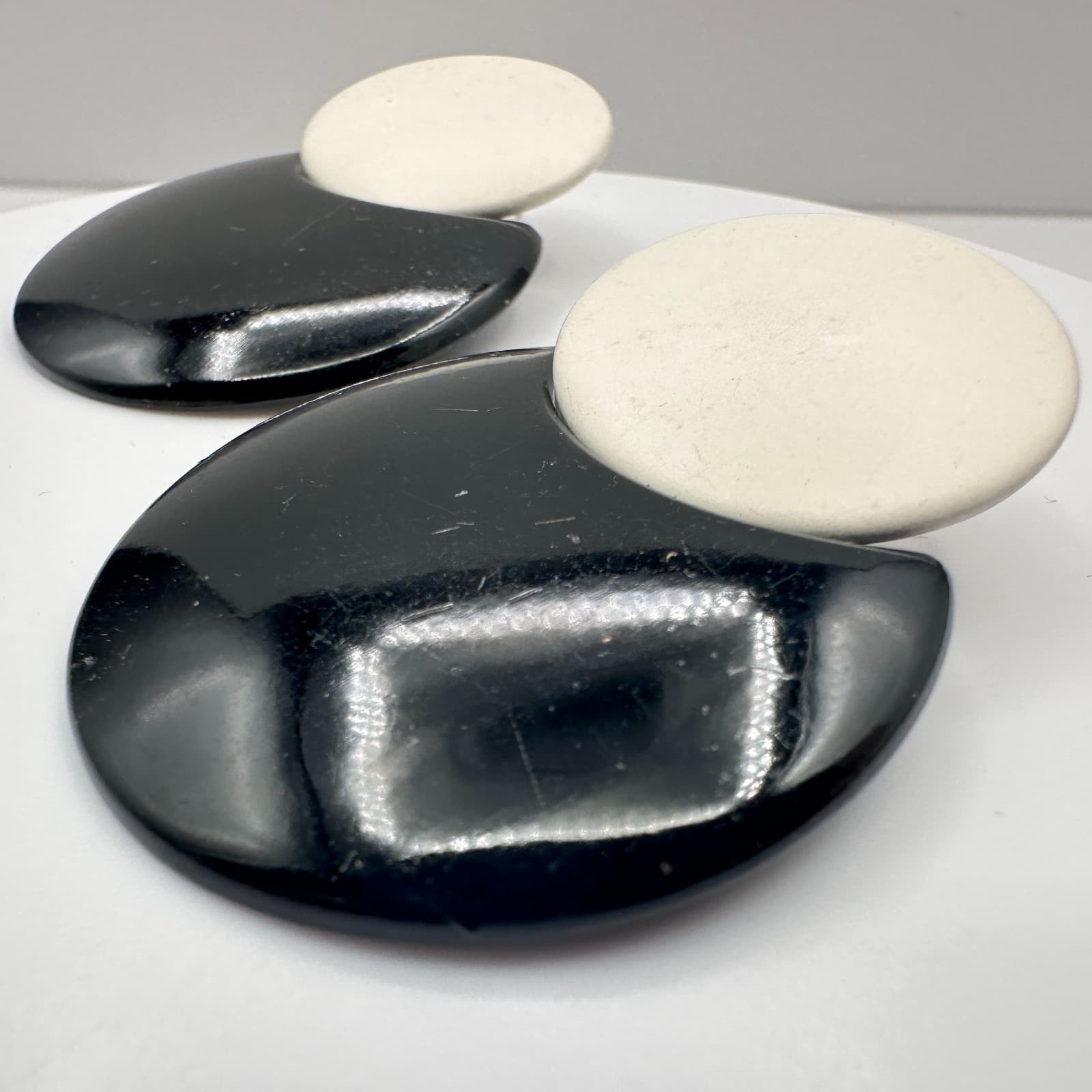 Vintage 80s 90s Black & Cream Geometric Statement Stud Earrings Women's Jewelry - Thumbnail 4