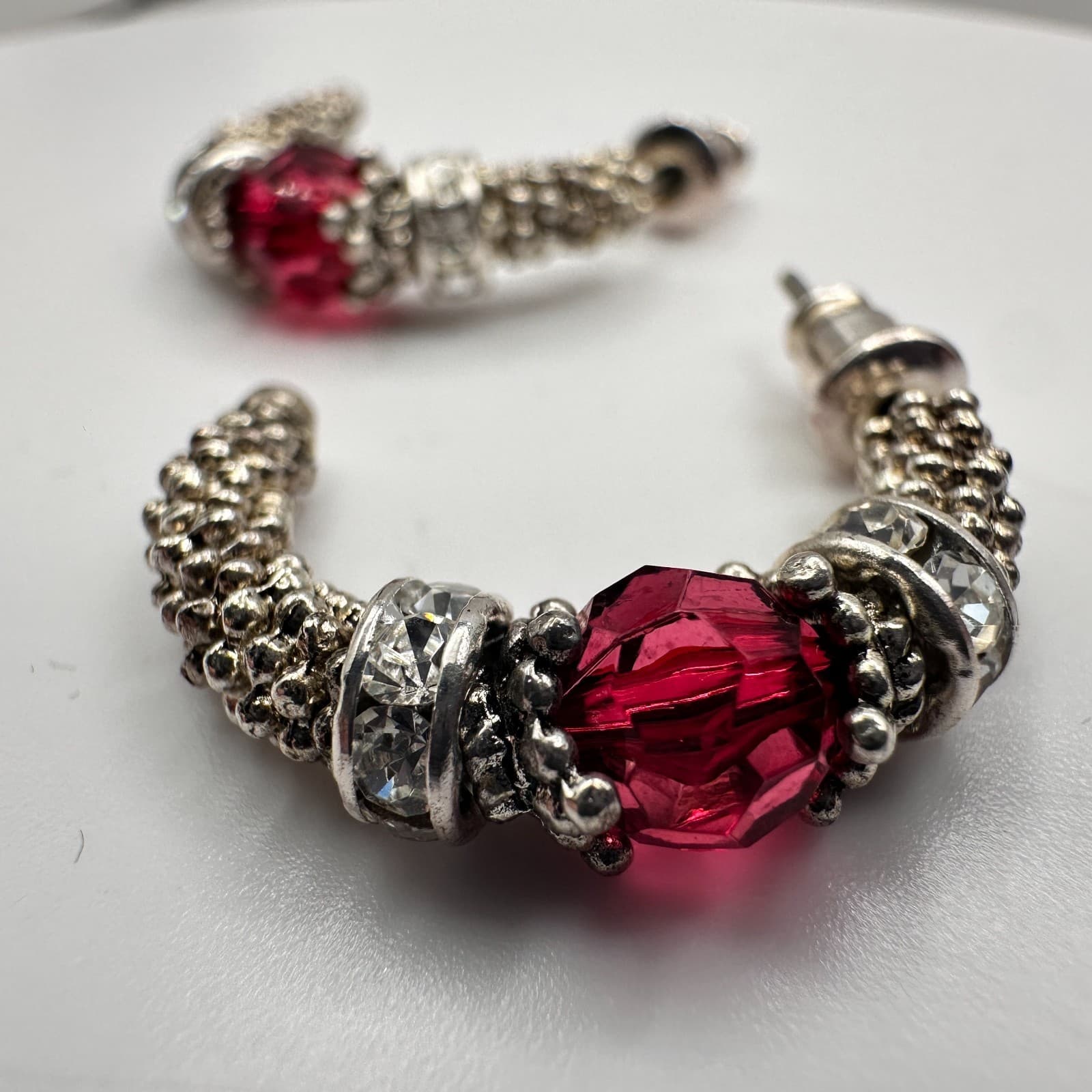 Vintage 80s 90s Silver Tone Hoop Earrings Red Crystal Beaded Clear Rhinestone - Thumbnail 4