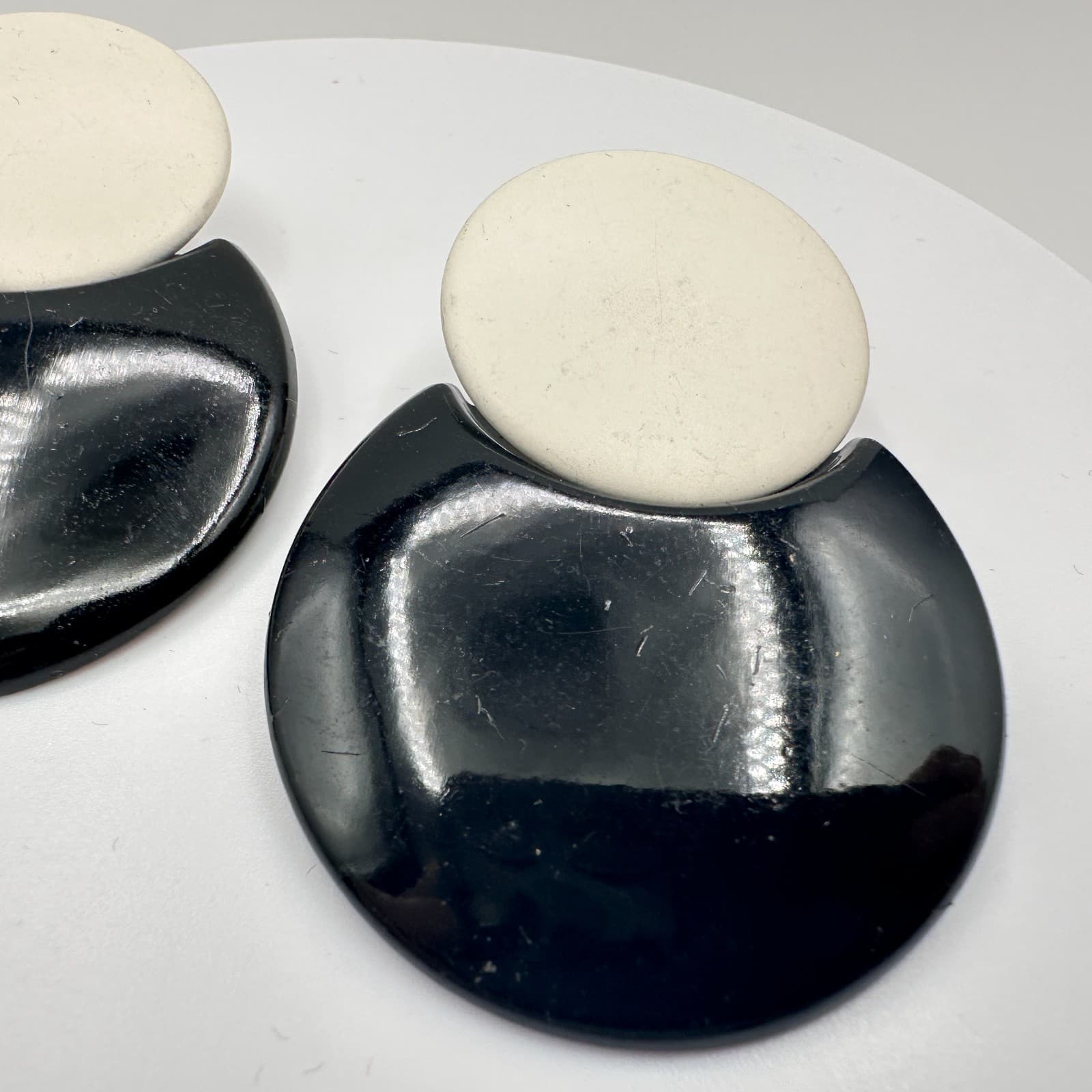 Vintage 80s 90s Black & Cream Geometric Statement Stud Earrings Women's Jewelry - Thumbnail 3