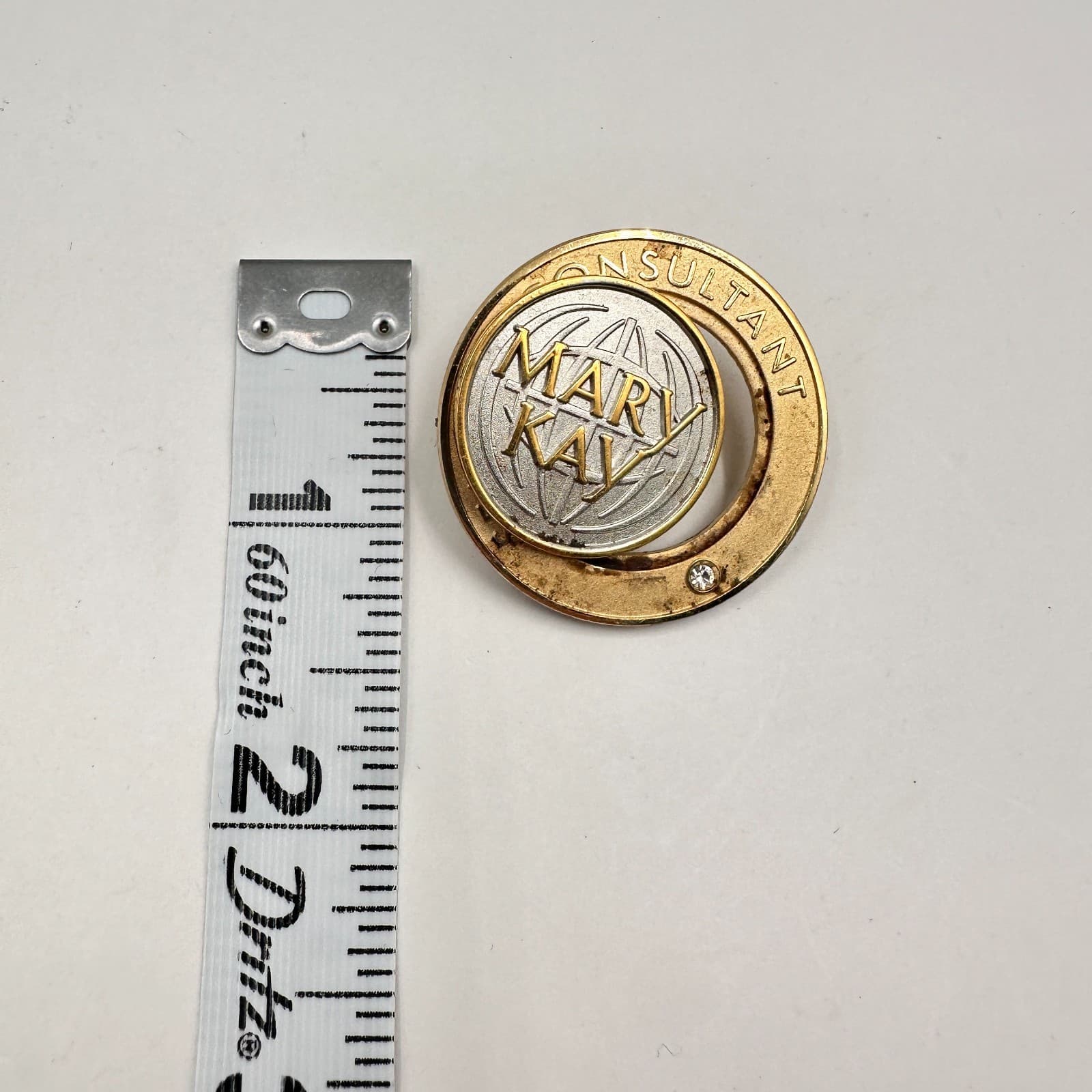 Vintage 90s Mary Kay Senior Consultant Gold Tone Crystal Reward Lapel Pin - Thumbnail 6