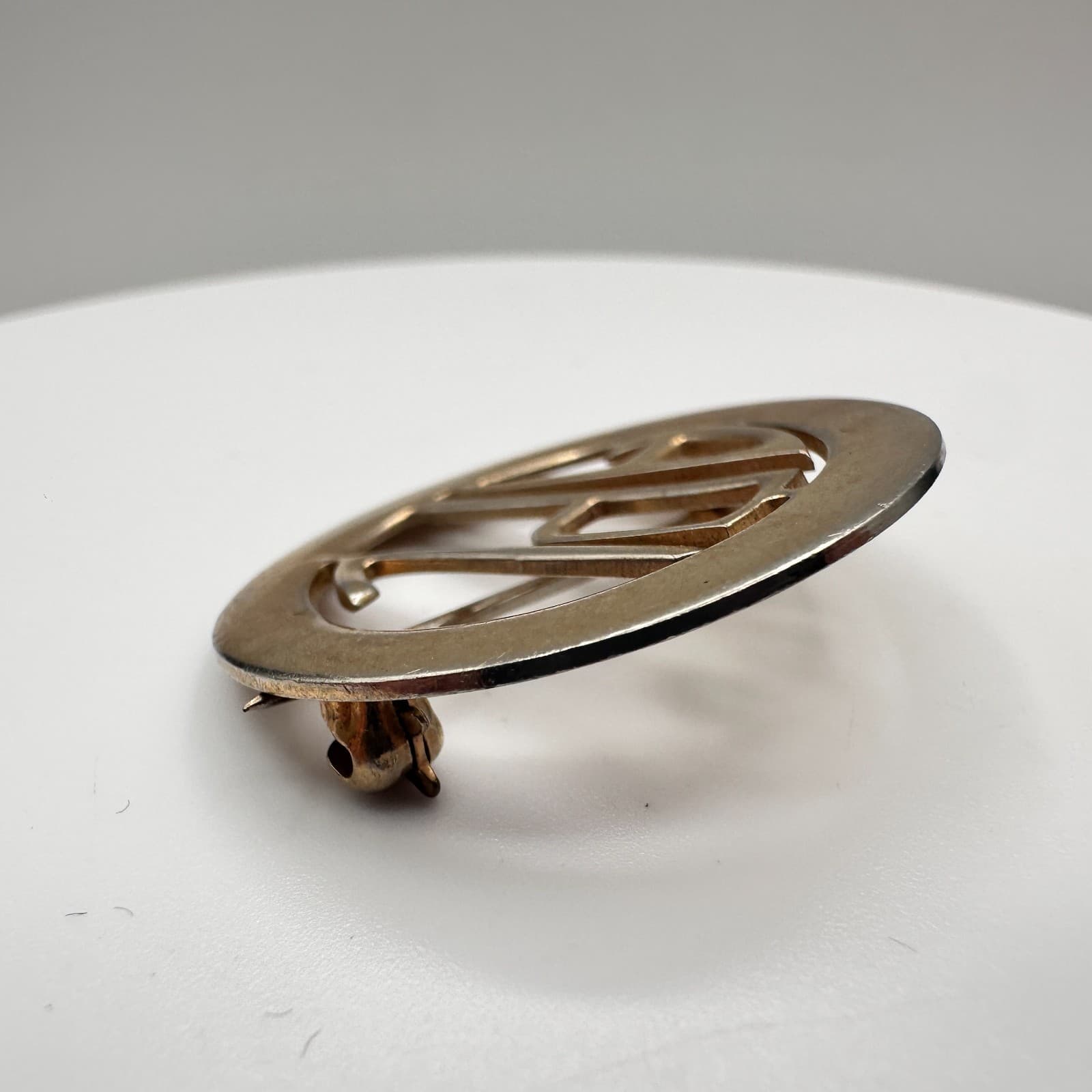 Vintage 90s Gold Tone Circle Monogram APL Initial Brooch Pin Women's Jewelry - Thumbnail 4