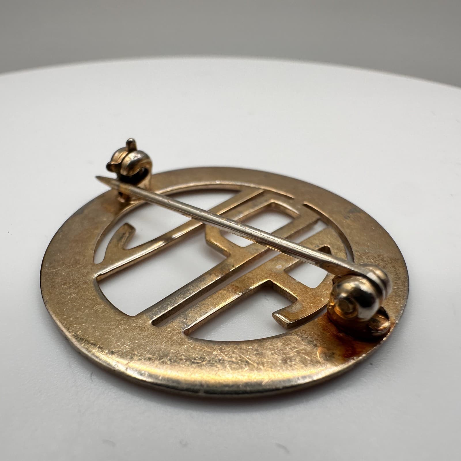 Vintage 90s Gold Tone Circle Monogram APL Initial Brooch Pin Women's Jewelry - Thumbnail 5