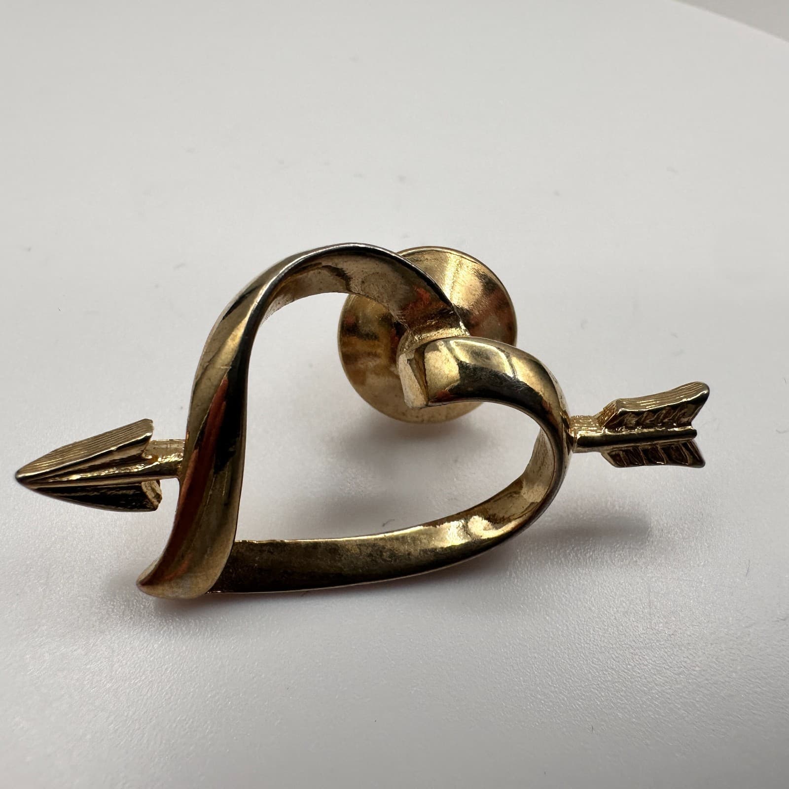Vintage 80s AVON Love Struck Gold Tone Heart Arrow Brooch Pin Cupid Gift Jewelry - Thumbnail 3