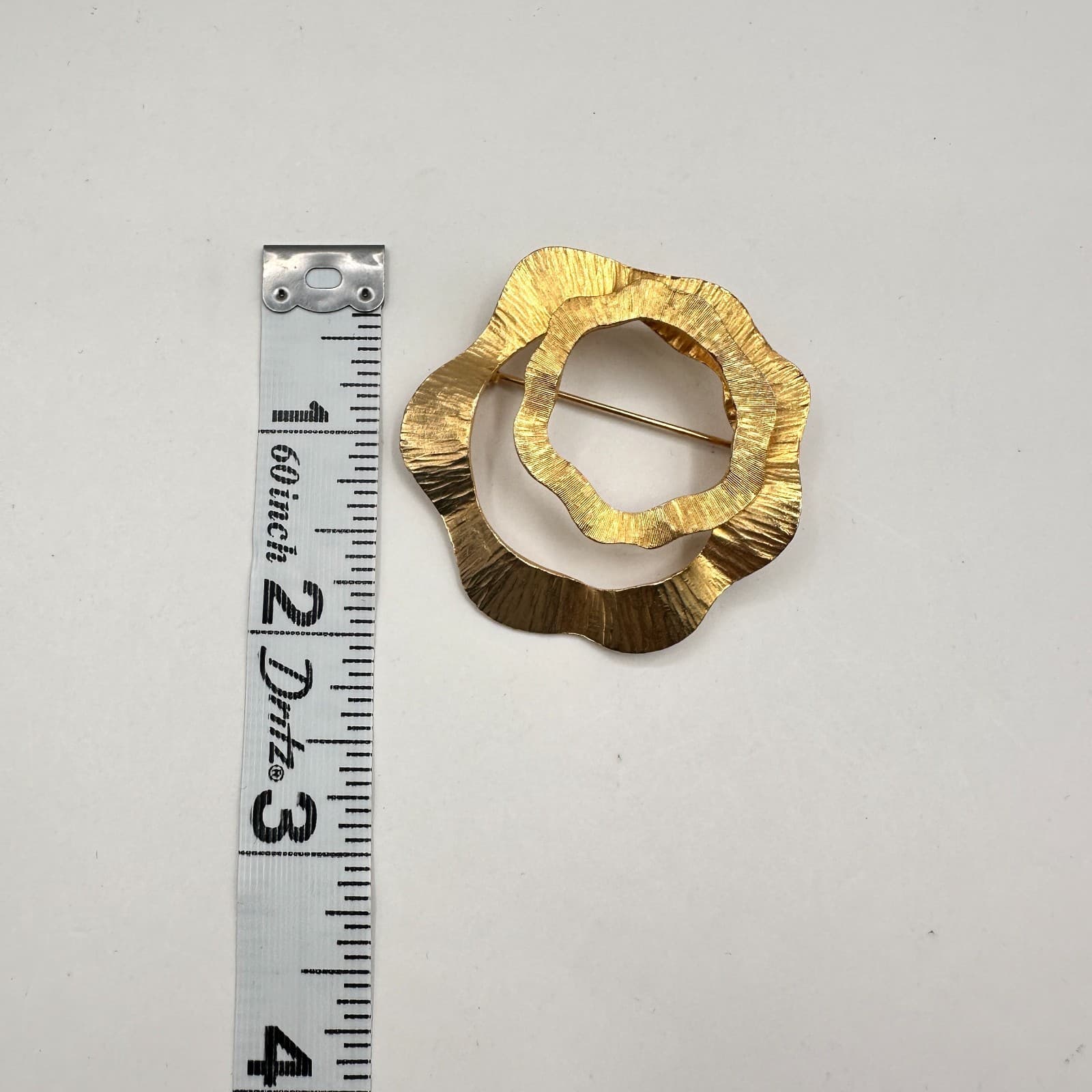 Vintage 80s Gold Tone Abstract Wavy Circle Brooch Pin Textured Double Layer - Thumbnail 7