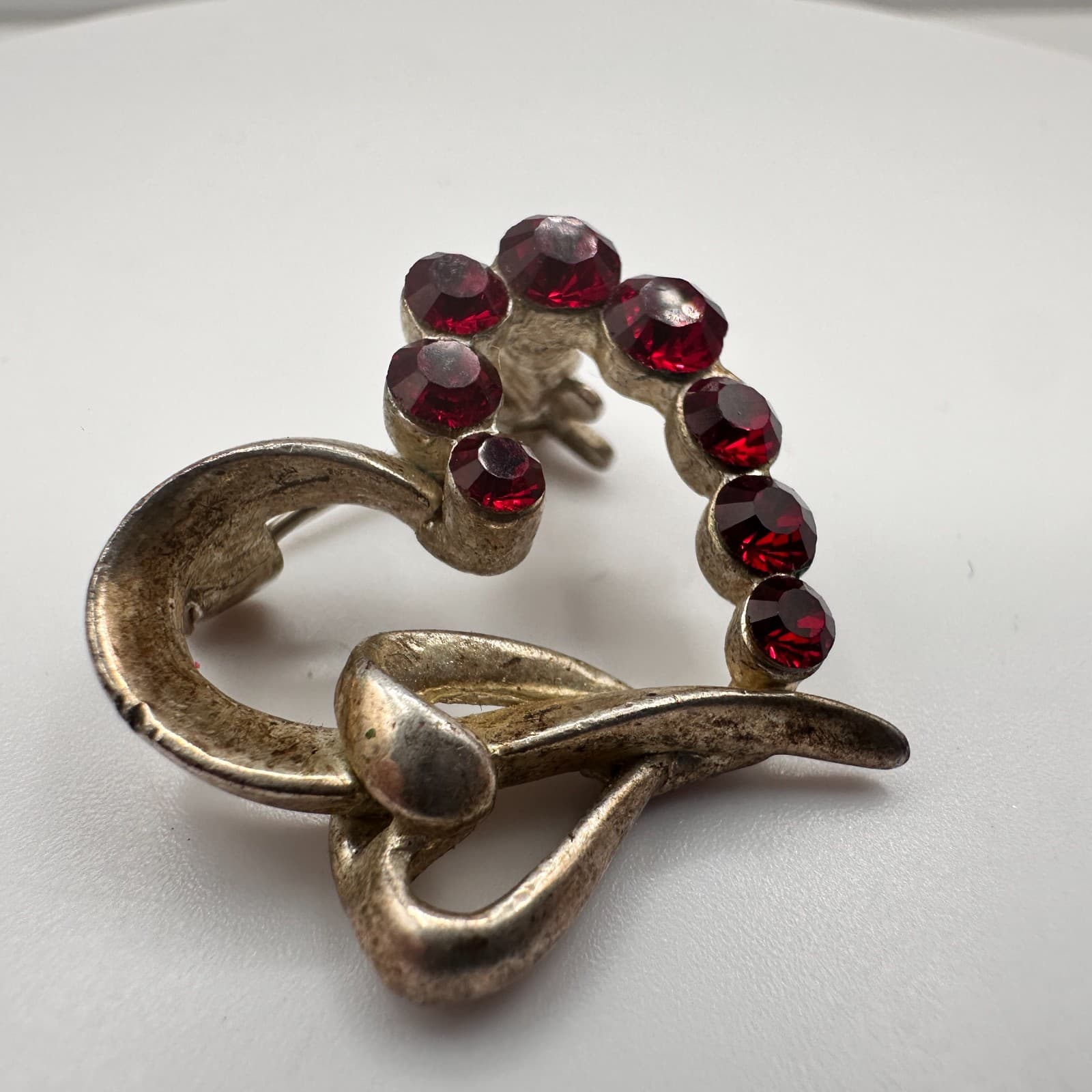 Vintage 90s Gold Tone Heart Brooch Pin Red Rhinestone Women's Fashion Jewelry - Thumbnail 3