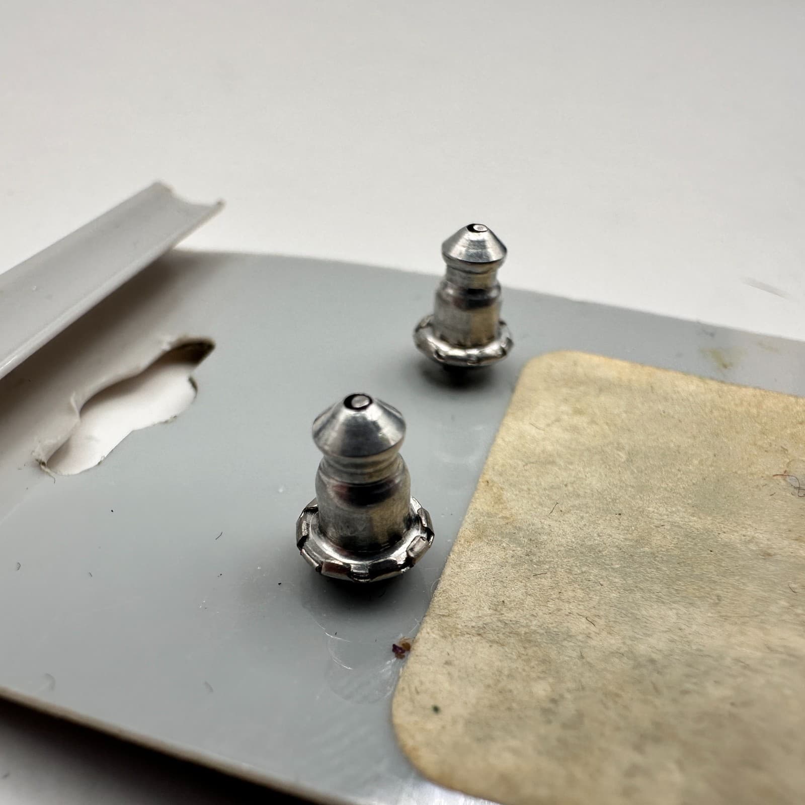 Vintage 90s Silver Tone Steam Locomotive Train Stud Earrings Women's Jewelry - Thumbnail 6