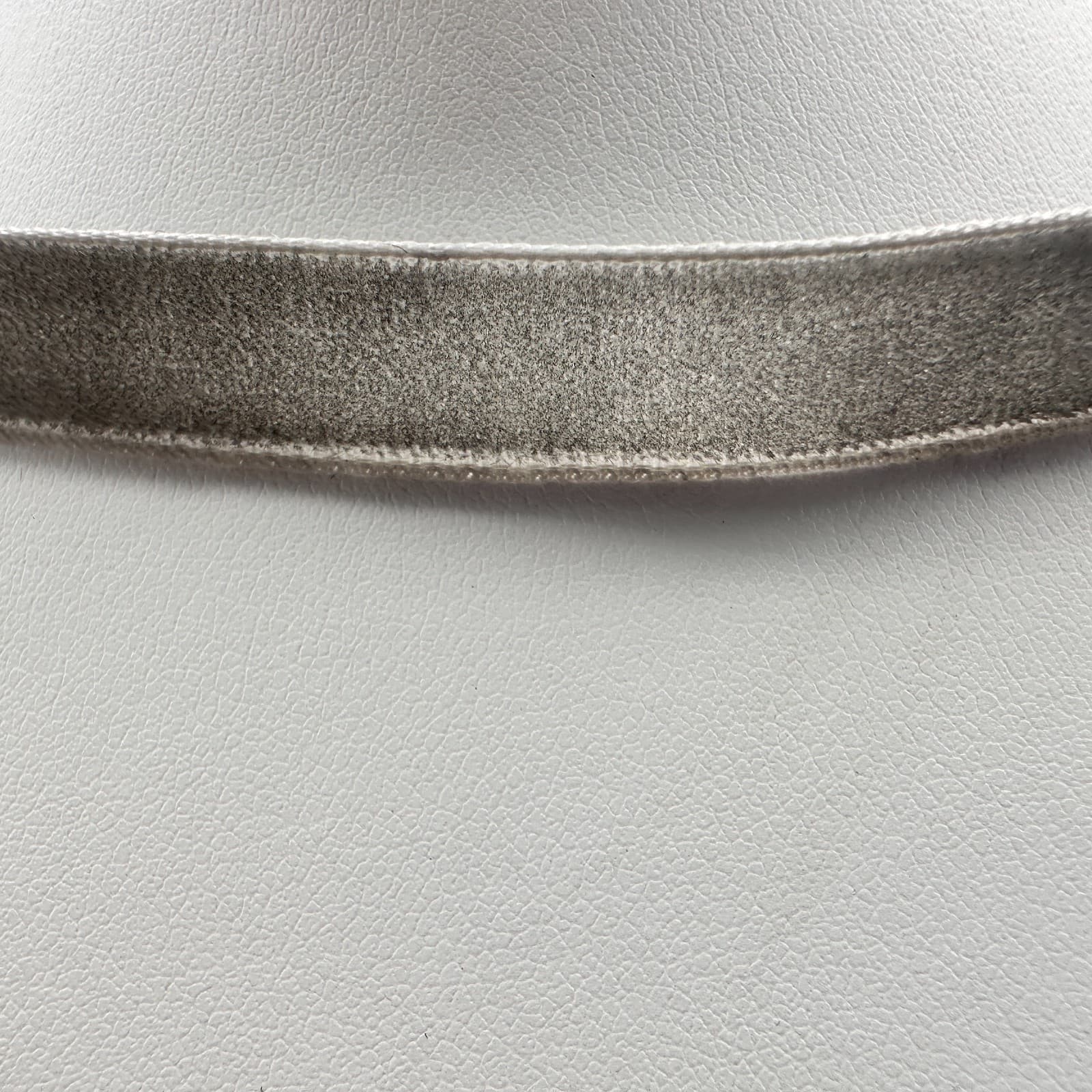 Vintage Y2K Grey Velvet Choker Necklace Silver Tone Adjustable Women's Jewelry - Thumbnail 2