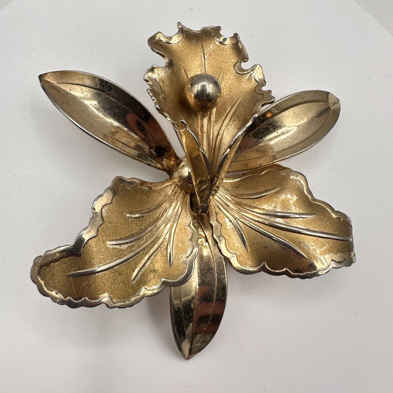 Vintage 90s Gold-Tone Flower Brooch Pin Statement Women's Classic Jewelry - Thumbnail 2