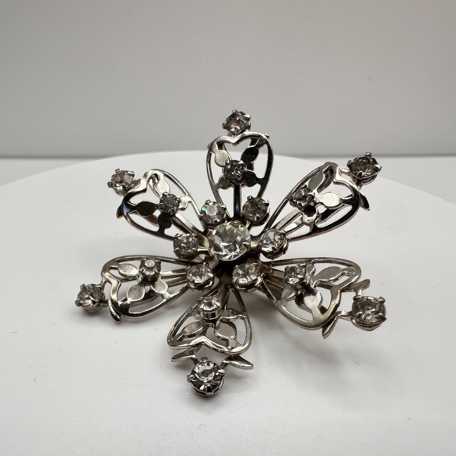 Vintage 80s Silver Tone Floral Brooch Pin Clear Rhinestone Women's Jewelry - Thumbnail 4