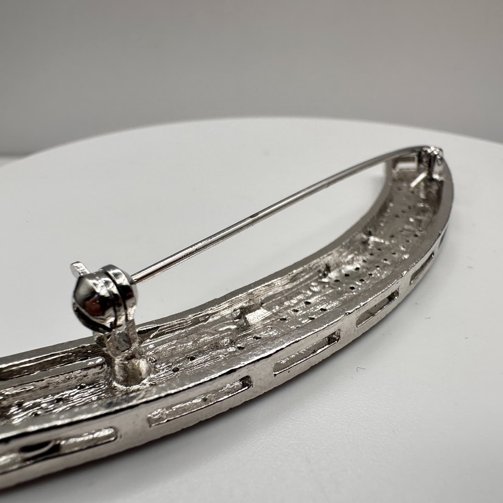 Vintage 90s Silver Tone Clear Rhinestone Curved Bar Brooch Pin Women's Jewelry - Thumbnail 5