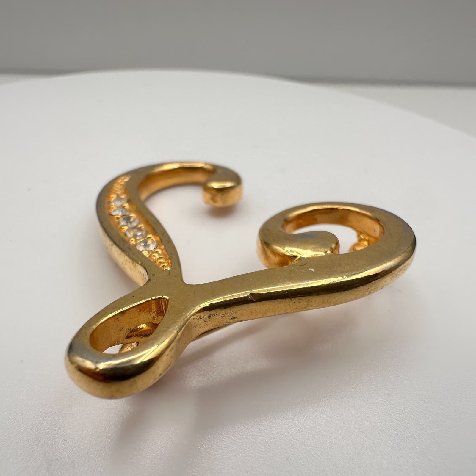 Vintage 80s Gold Tone Swirl Heart Brooch Pin Clear Rhinestone Statement Jewelry - Thumbnail 5