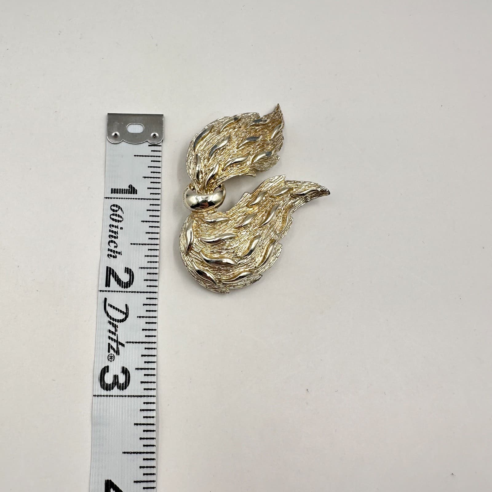 Vintage 80s Gold Tone Textured Feather Wing Brooch Pin Statement Fashion Jewelry - Thumbnail 7