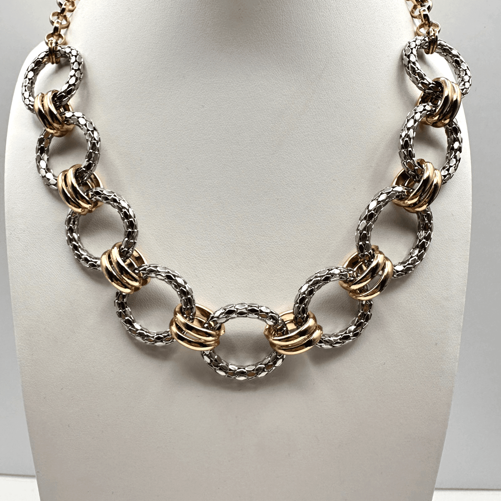 Vintage Y2K Alfani Textured Pebble Link Chain Necklace Women's Classic Jewelry - Image 1