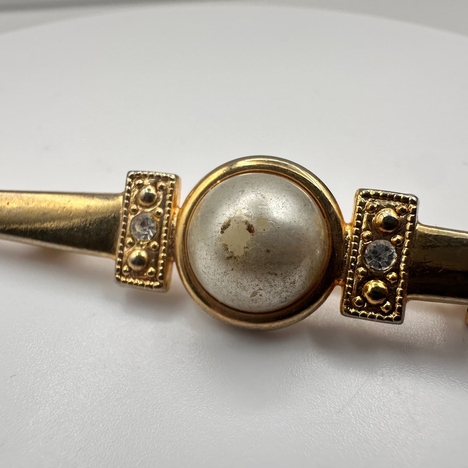 Vintage 80s Gold Tone Bar Brooch Faux Pearl Crystal Geometric Statement Pin - Thumbnail 4